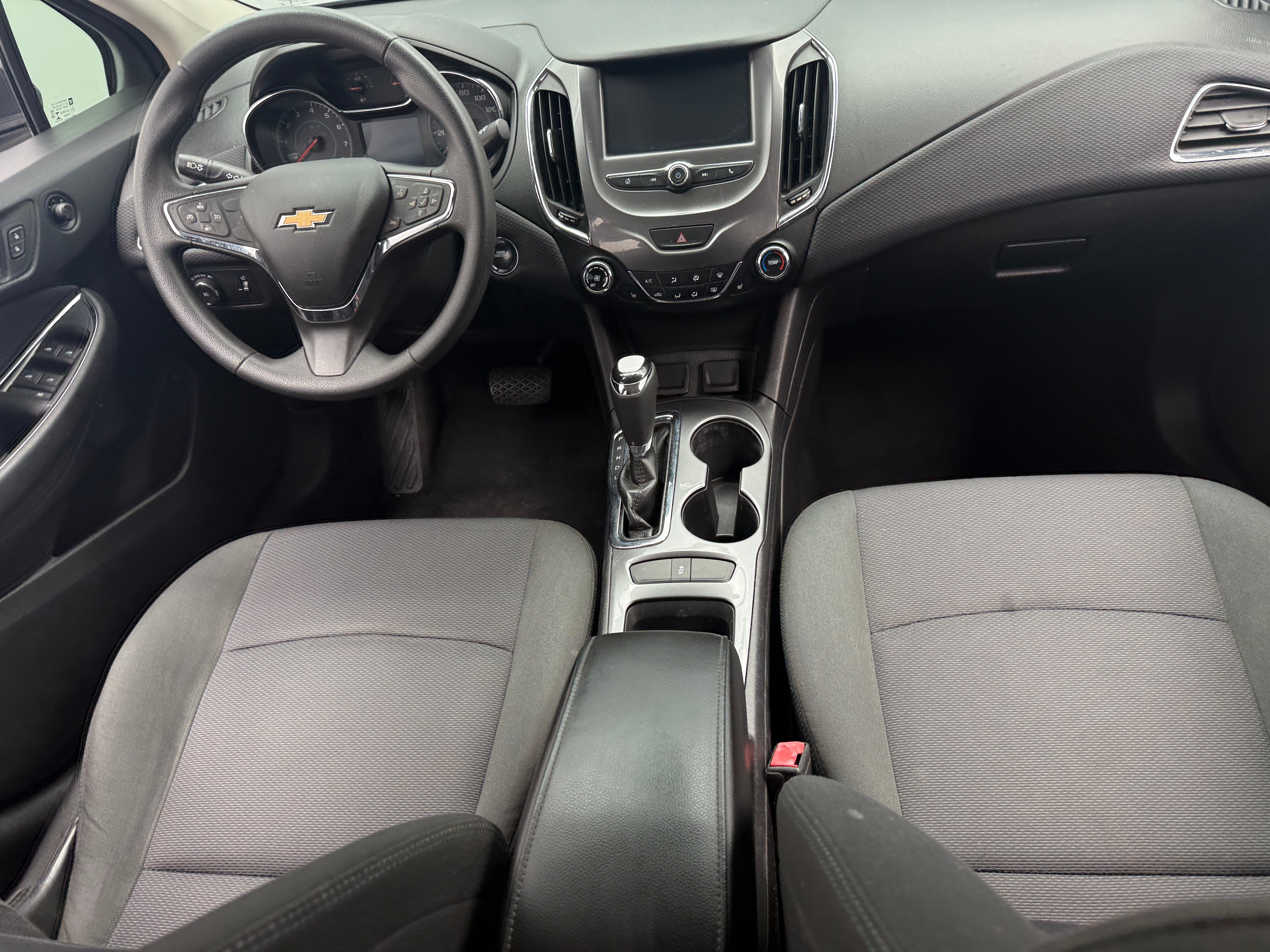 2018 Chevrolet Cruze LT - Photo 5