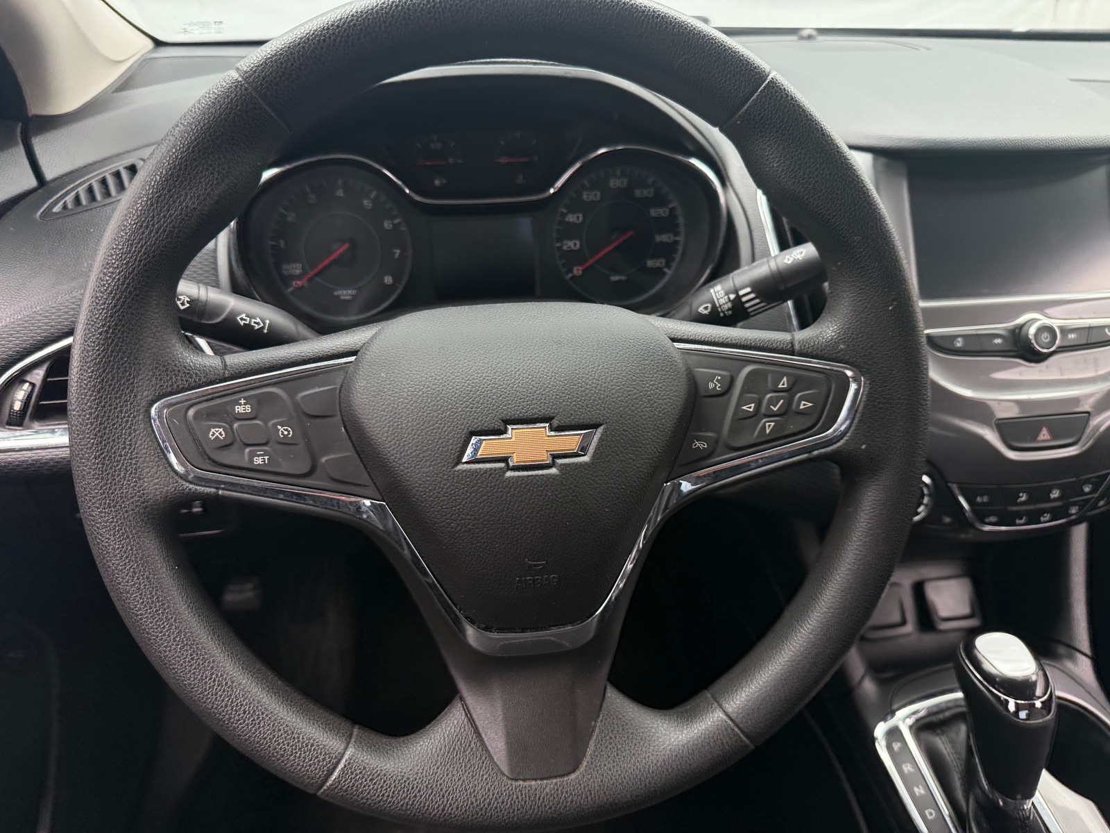 Thumbnail: 2018 Chevrolet Cruze - 5