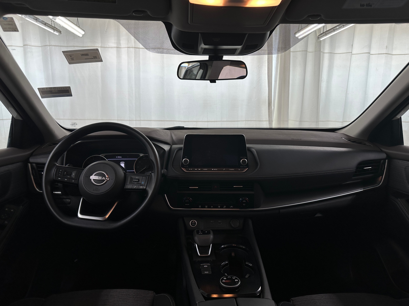 Thumbnail: 2023 Nissan Rogue - 3