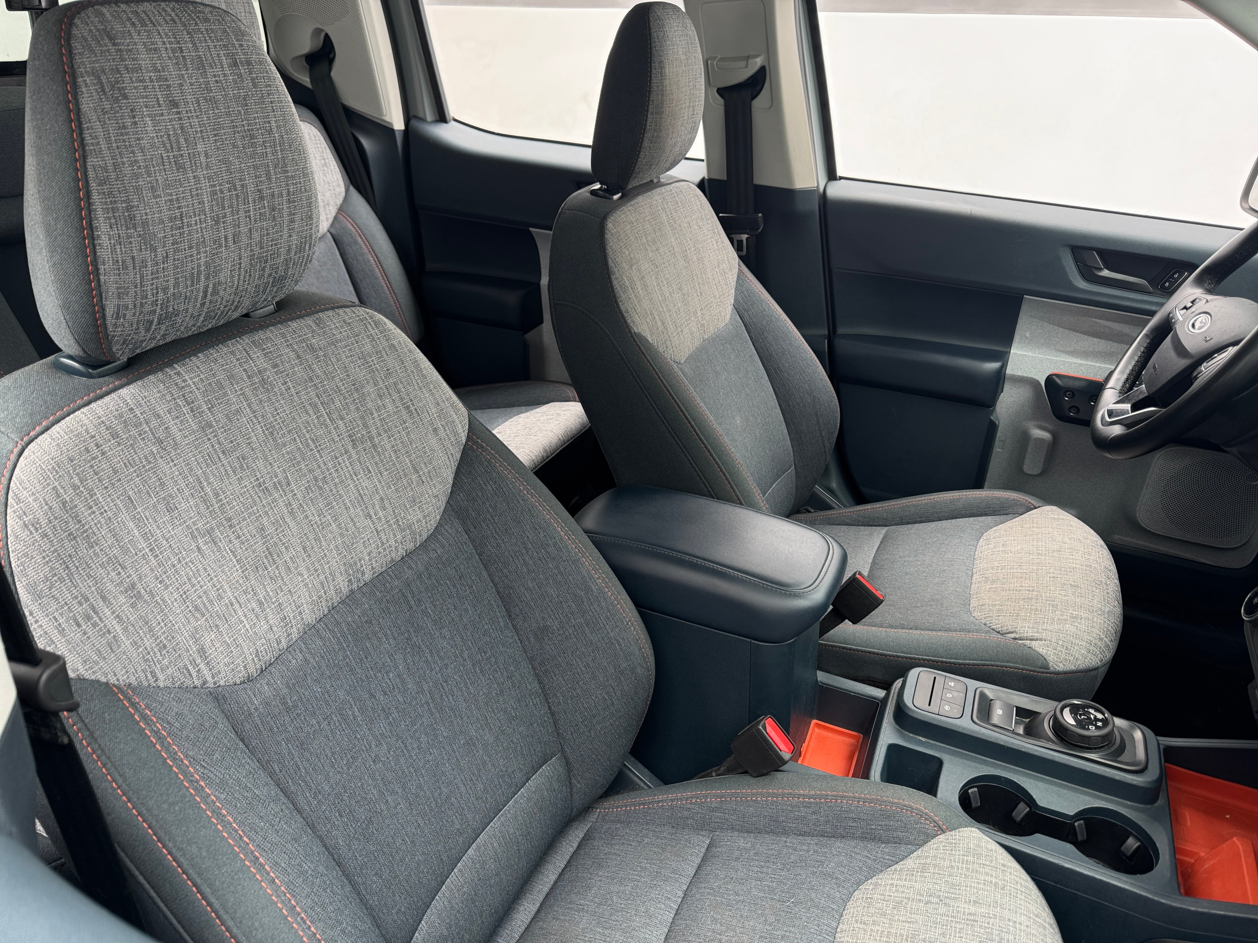 2023 Ford Maverick XLT - Photo 2