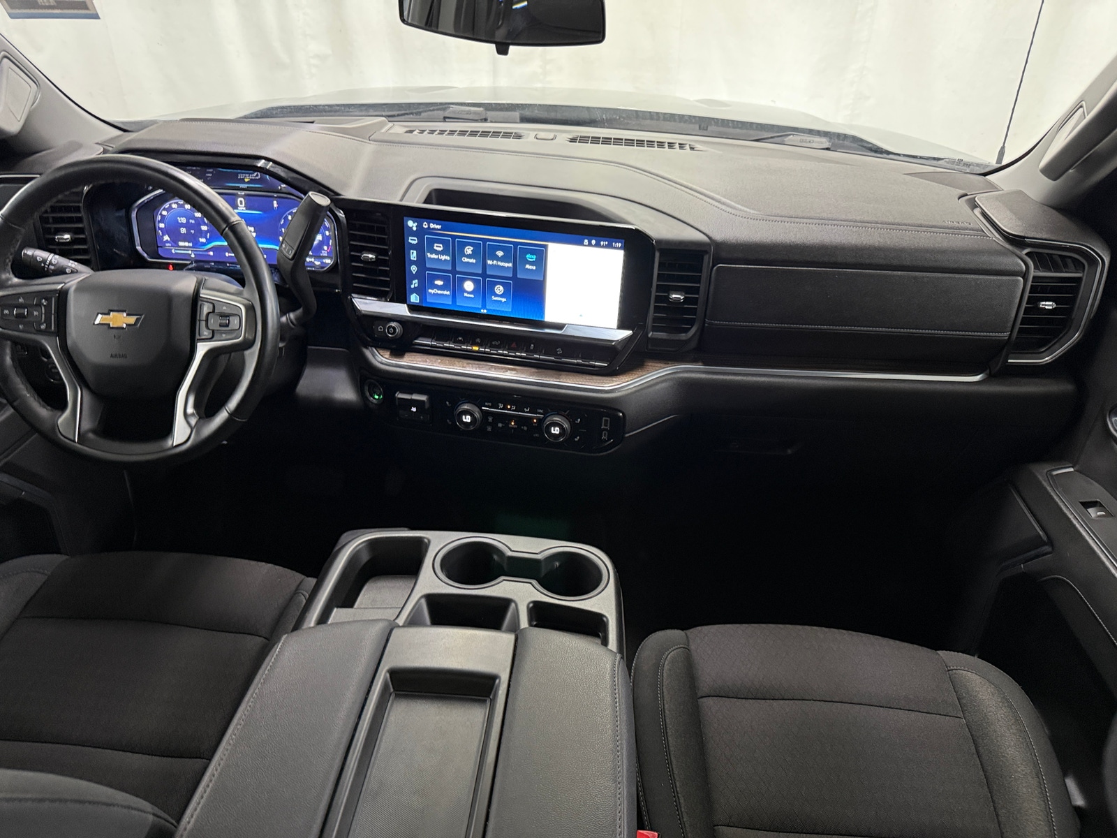 Thumbnail: 2024 Chevrolet Silverado 1500 - 3