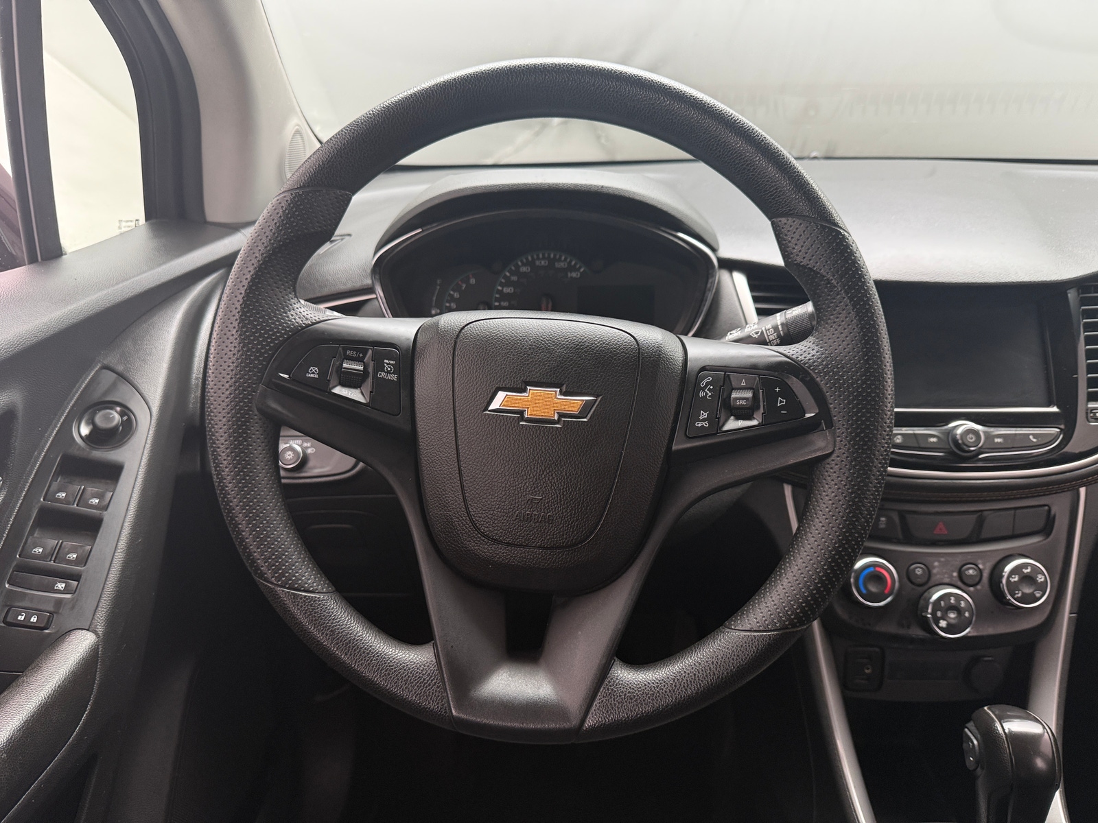 Thumbnail: 2021 Chevrolet Trax - 5