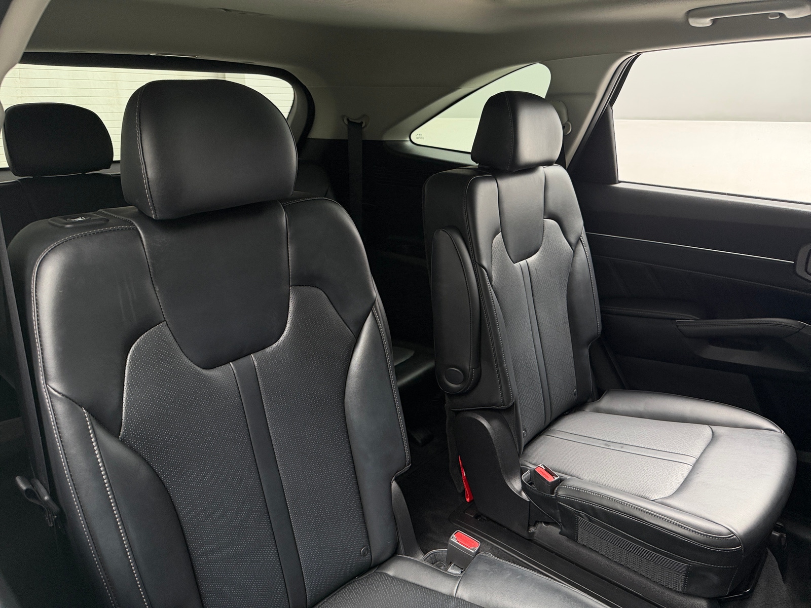 Thumbnail: 2022 Kia Sorento - 5