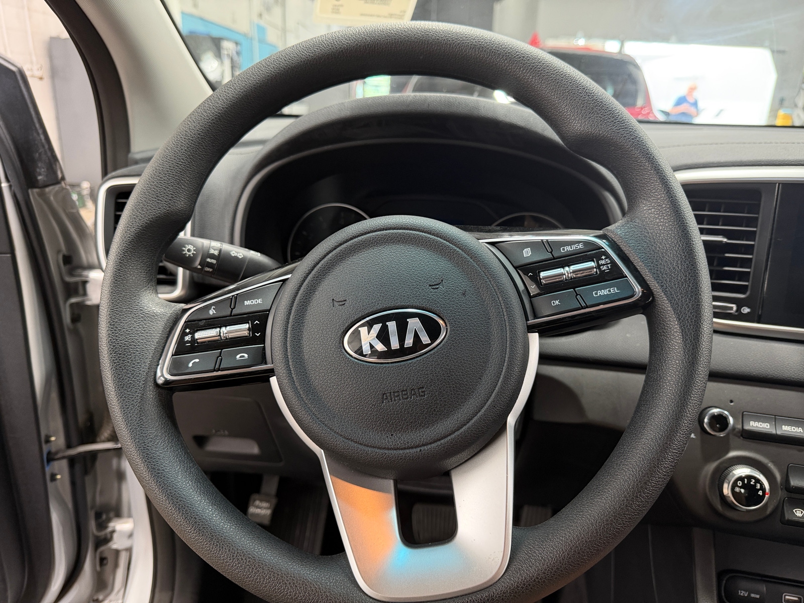 Thumbnail: 2022 Kia Sportage - 5