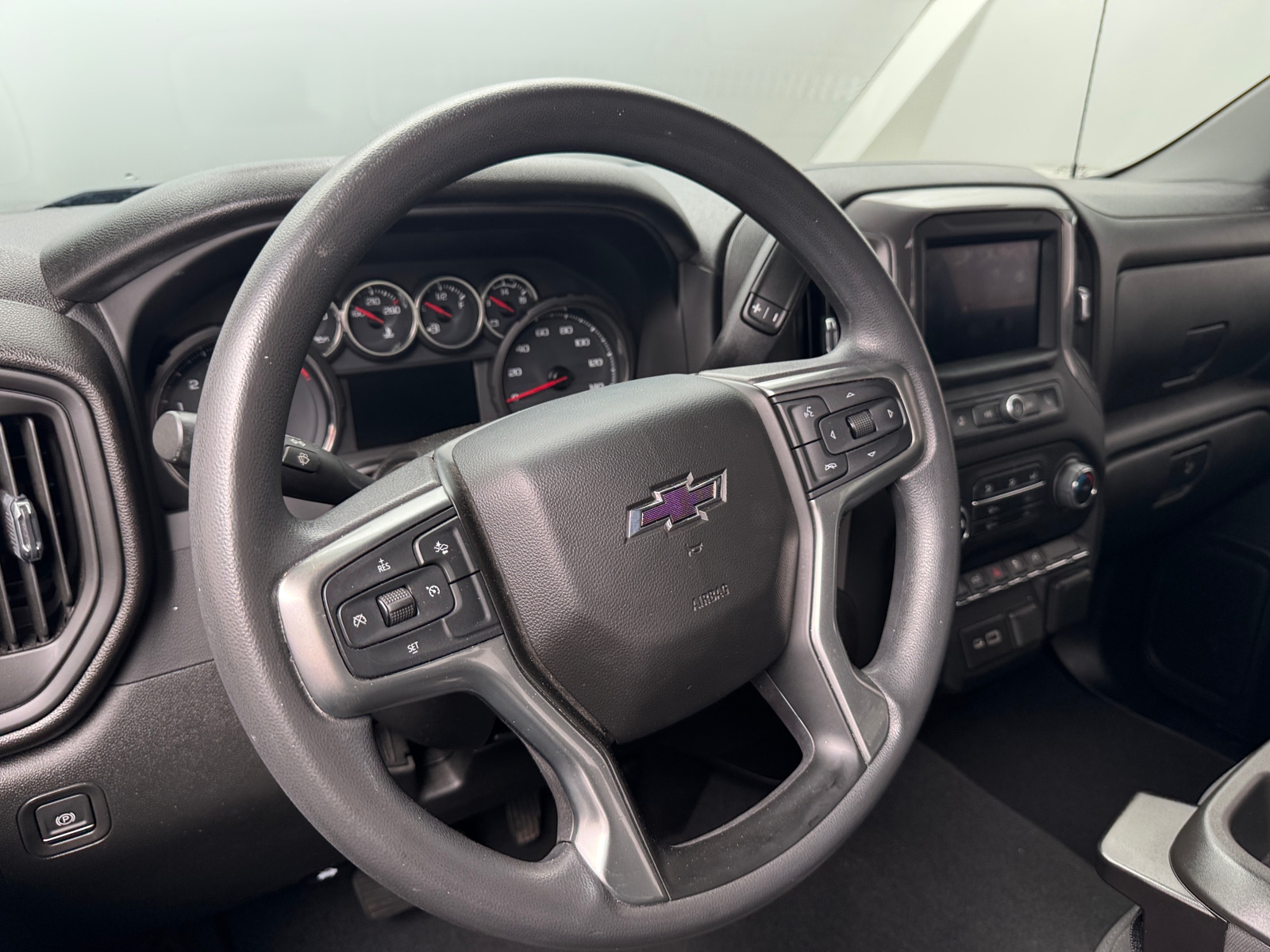 Thumbnail: 2022 Chevrolet Silverado 1500 - 5