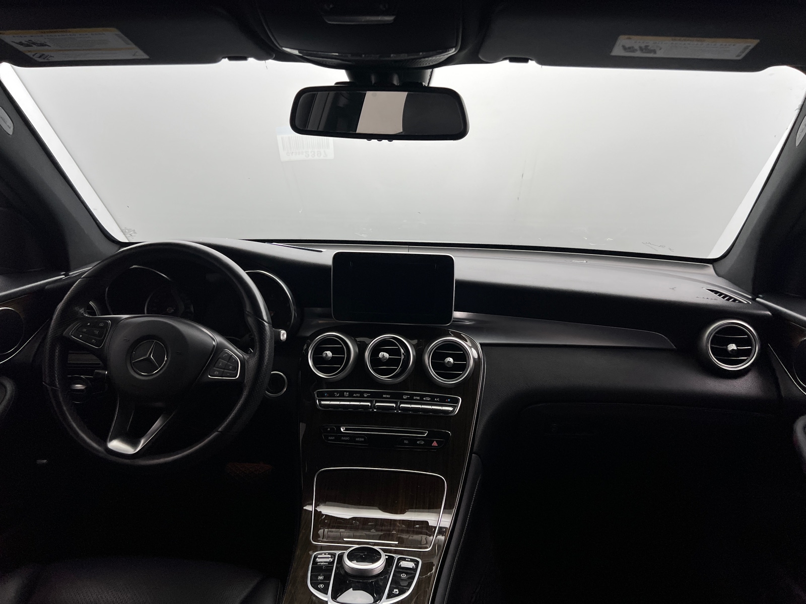 Thumbnail: 2019 Mercedes-Benz GLC - 2