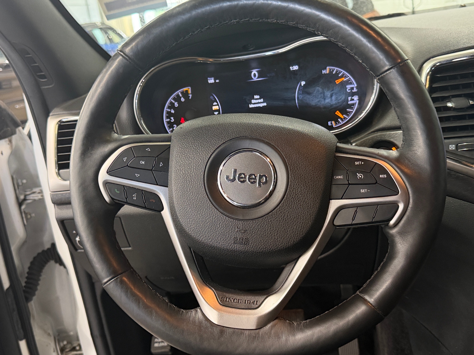 Thumbnail: 2018 Jeep Grand Cherokee - 5