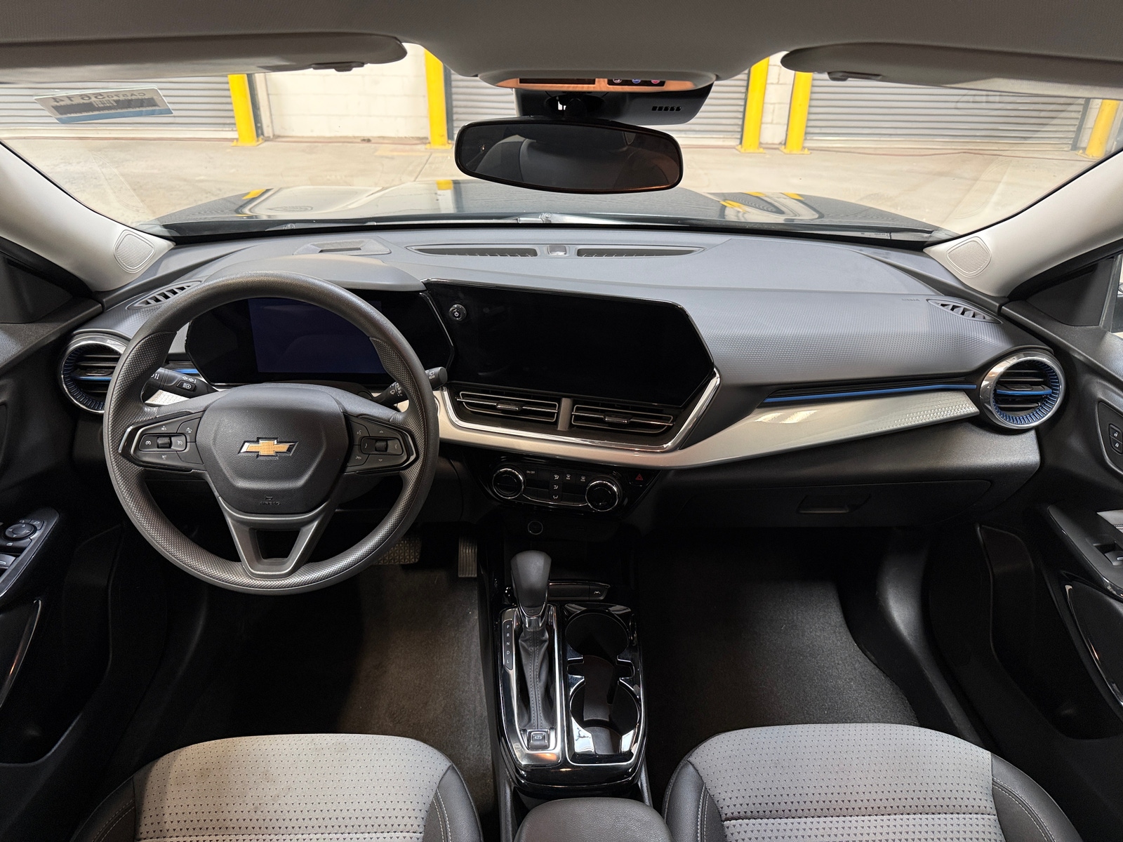 Thumbnail: 2025 Chevrolet Trax - 3