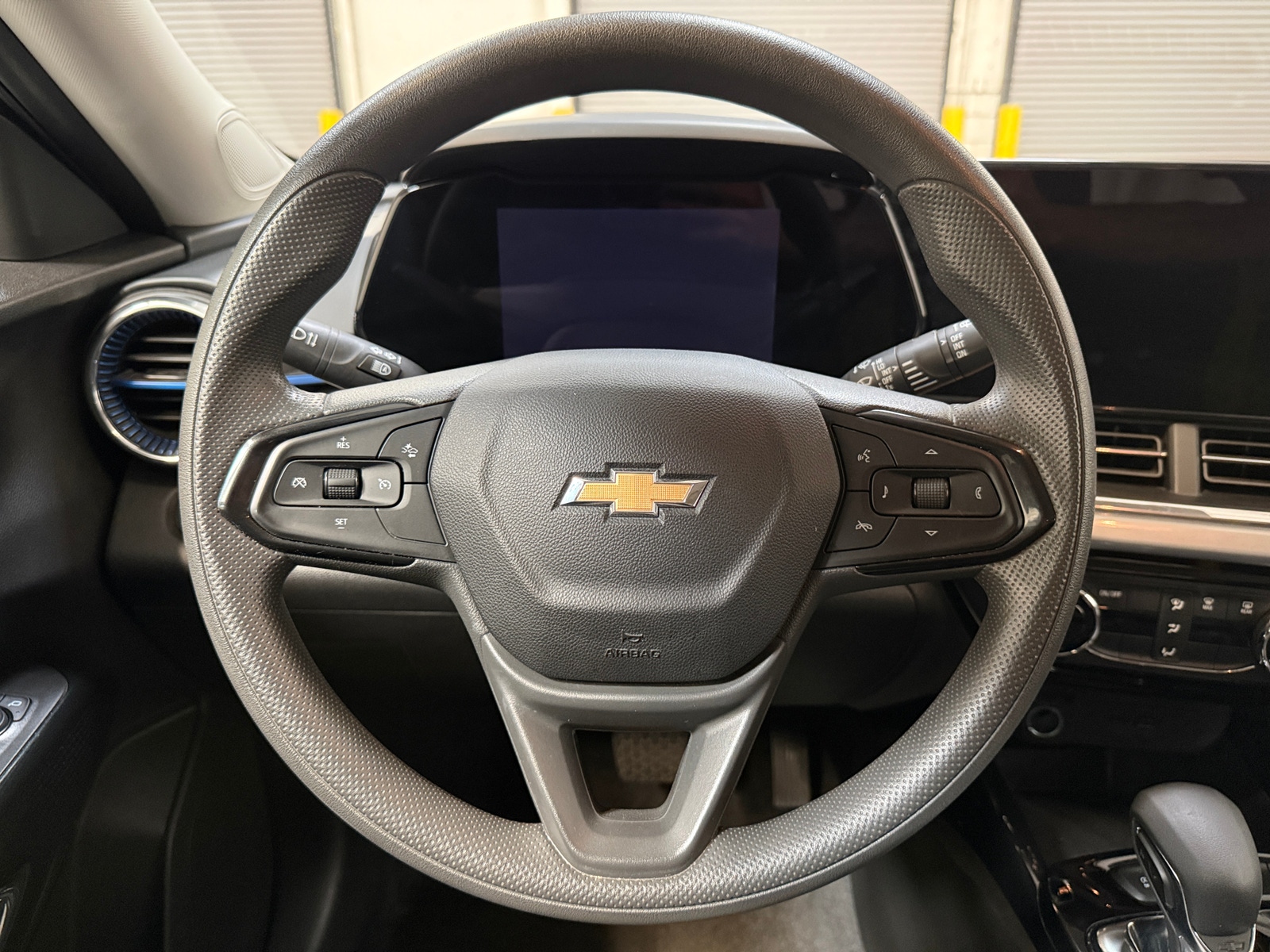 Thumbnail: 2025 Chevrolet Trax - 5
