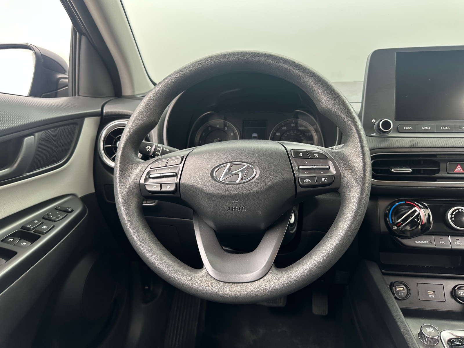 Thumbnail: 2023 Hyundai Kona - 5