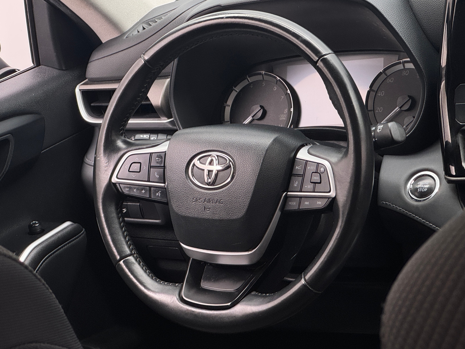 Thumbnail: 2023 Toyota Highlander - 5