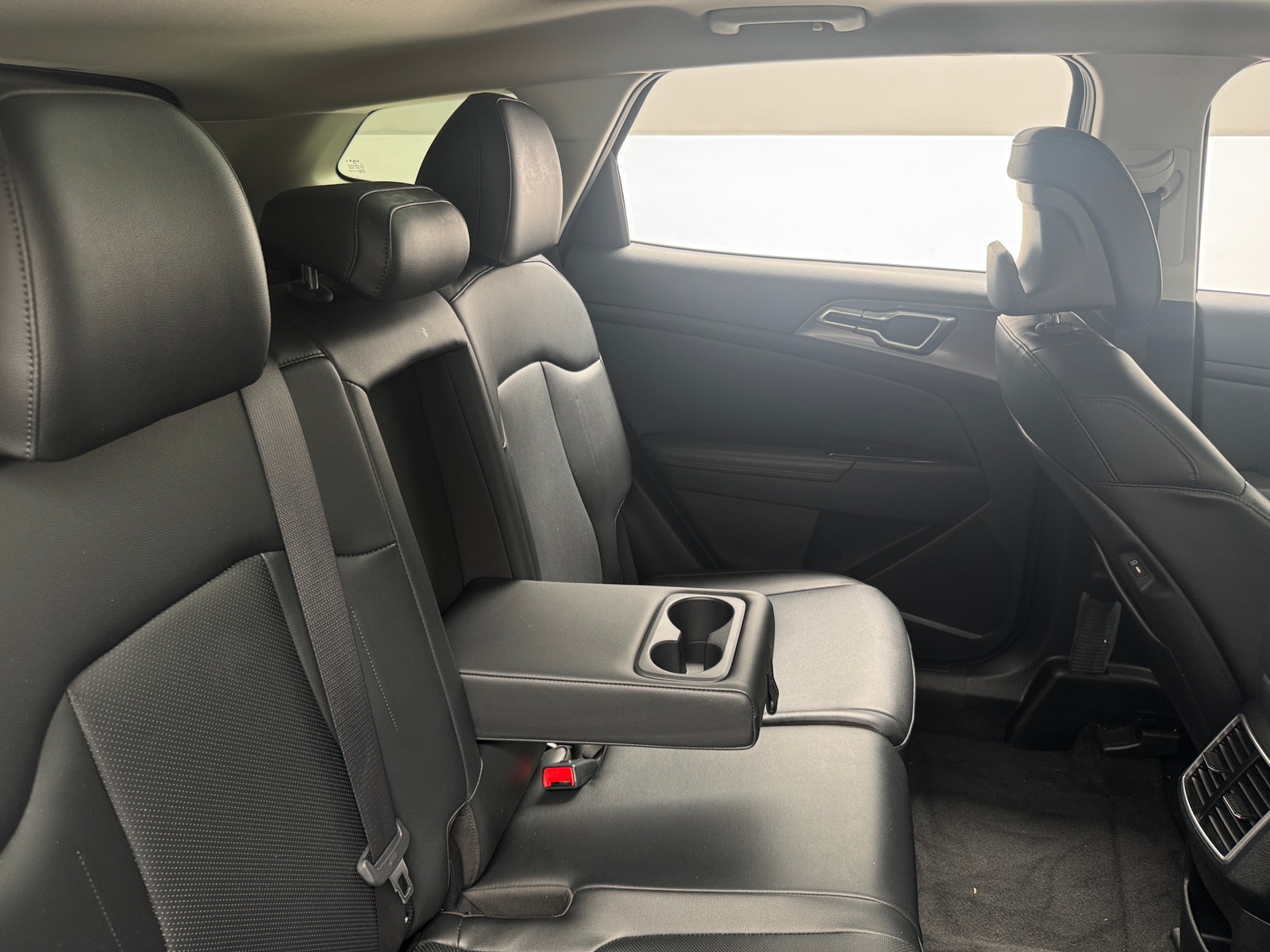 Thumbnail: 2023 Kia Sportage - 6