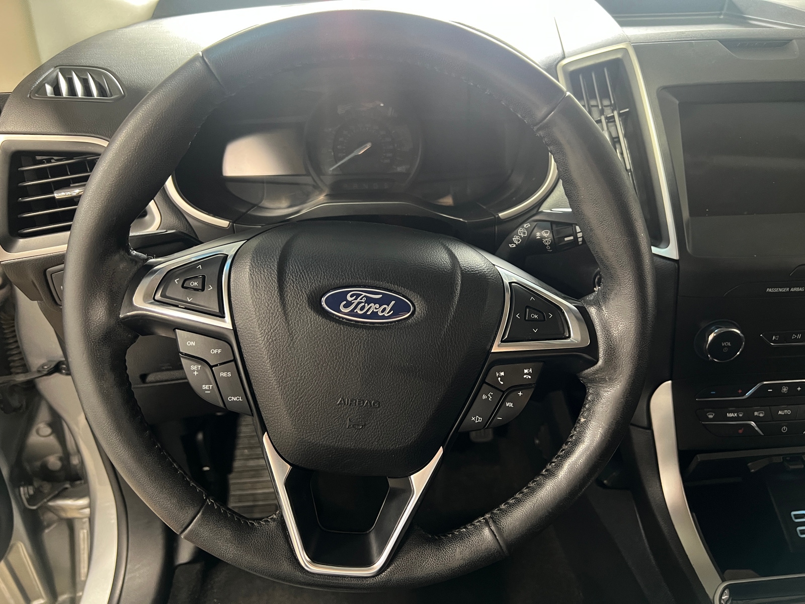 Thumbnail: 2020 Ford Edge - 4