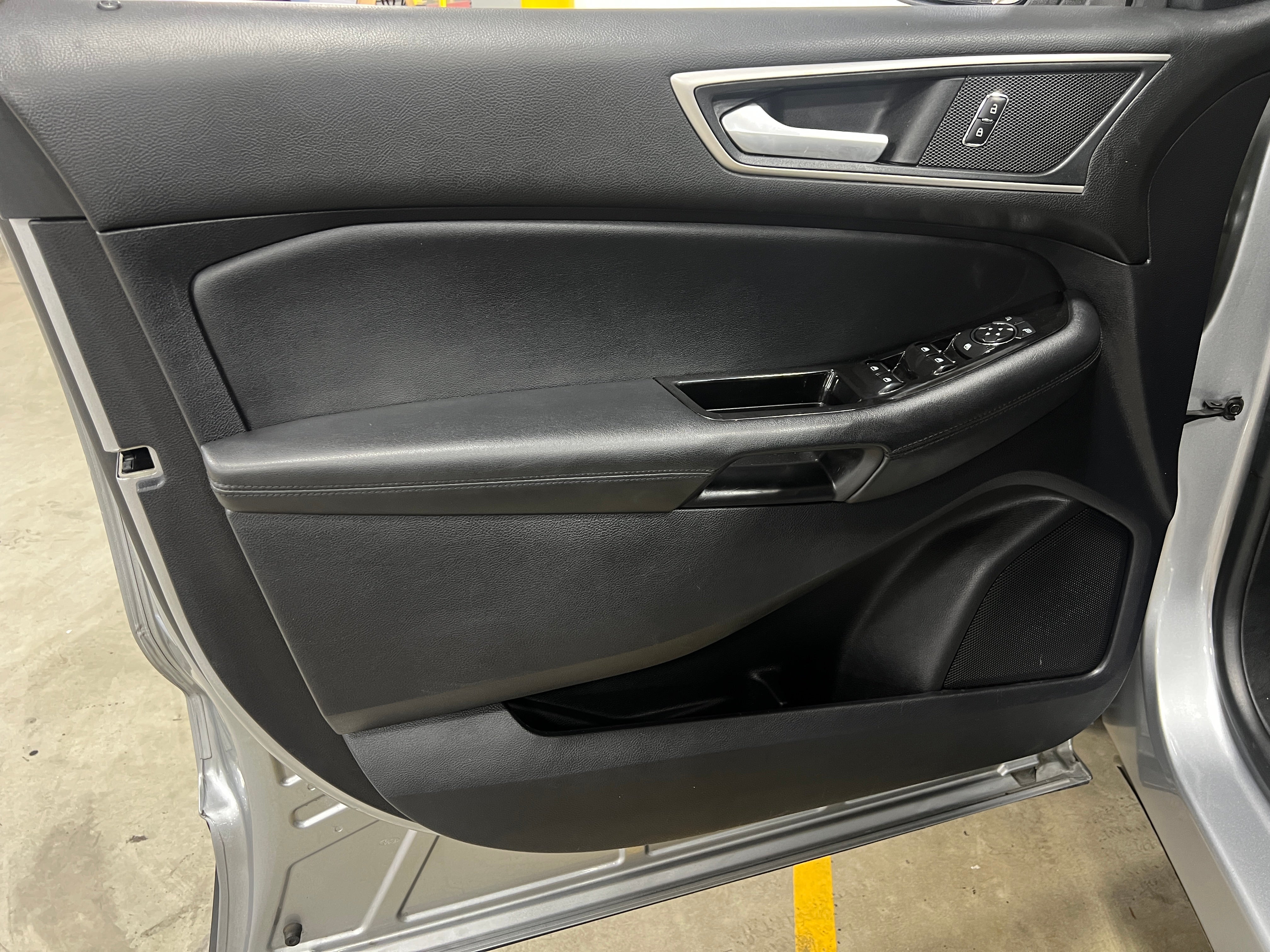 Used 2020 Ford Edge SEL with VIN 2FMPK3J93LBA44421 for sale in Pewaukee, WI