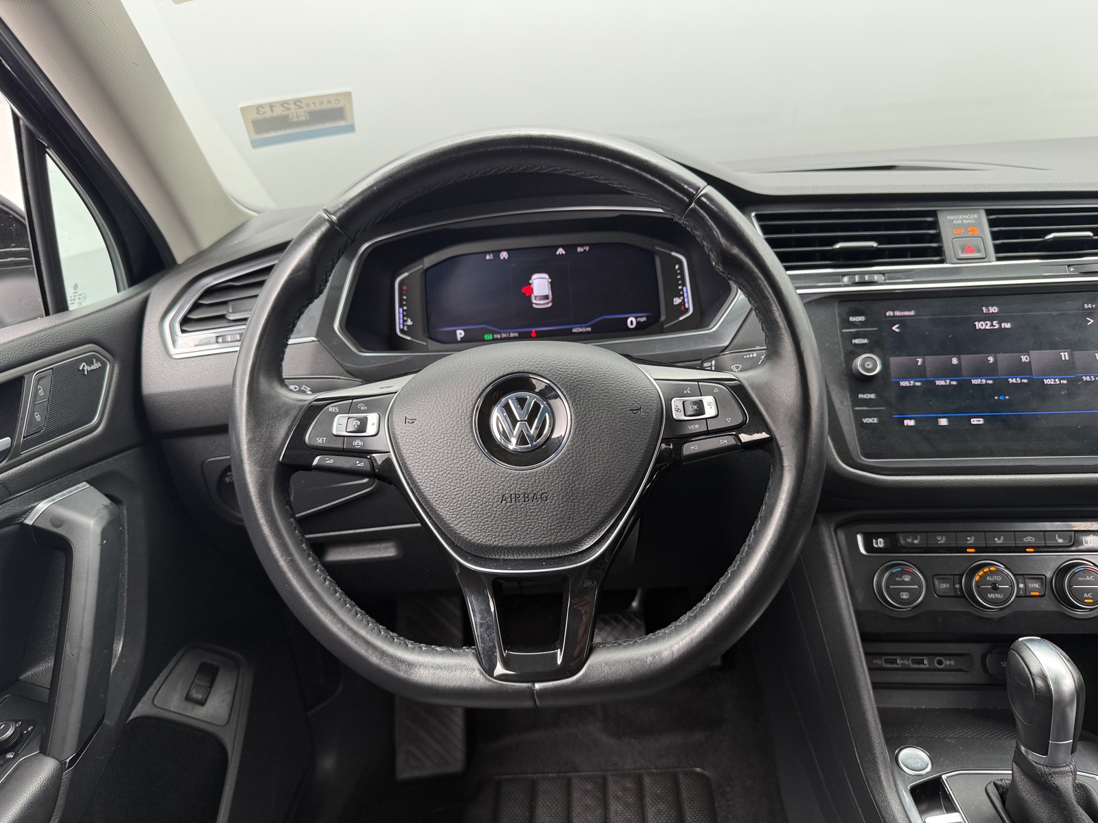 Thumbnail: 2019 Volkswagen Tiguan - 4