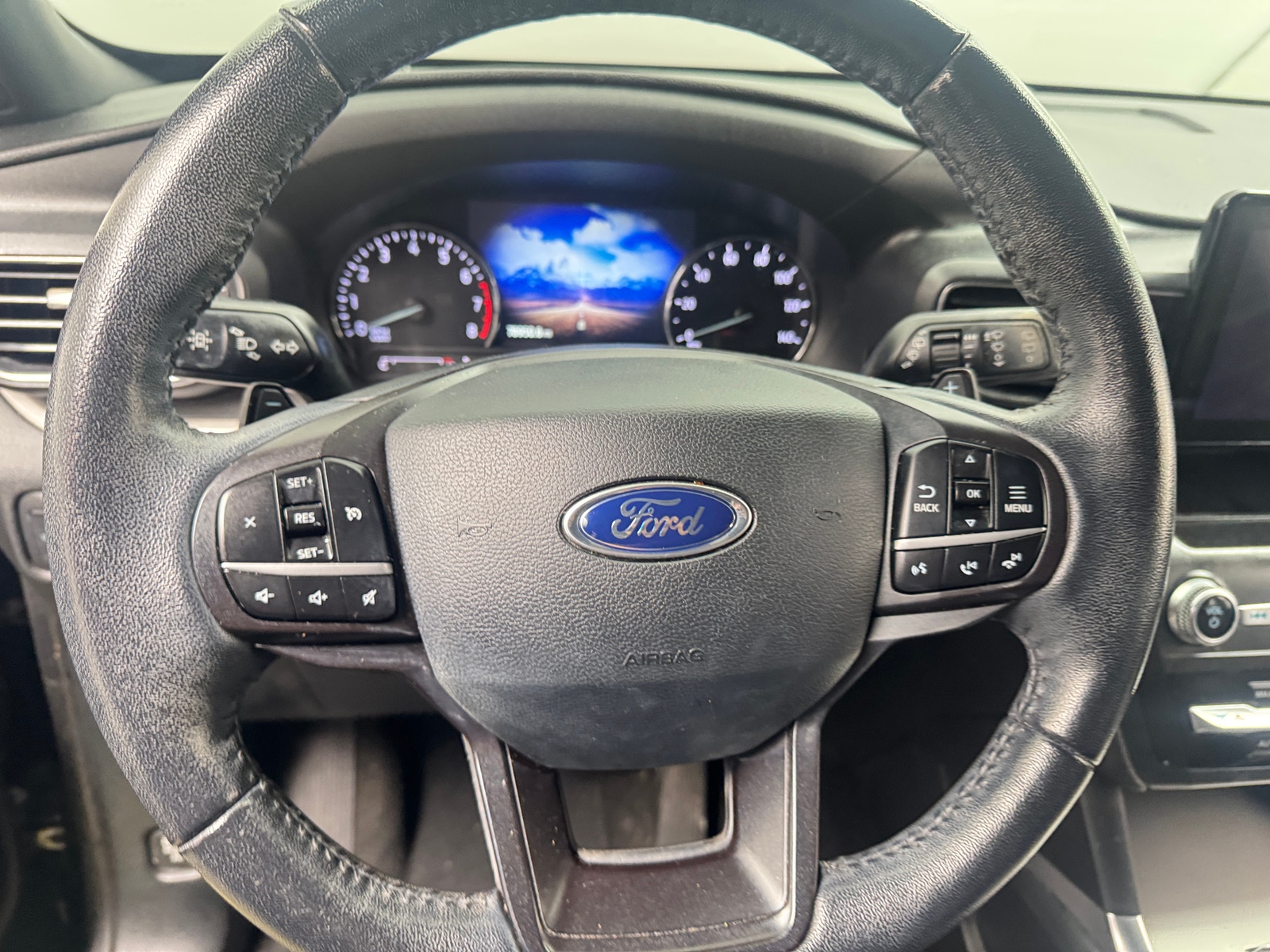 Thumbnail: 2020 Ford Explorer - 5