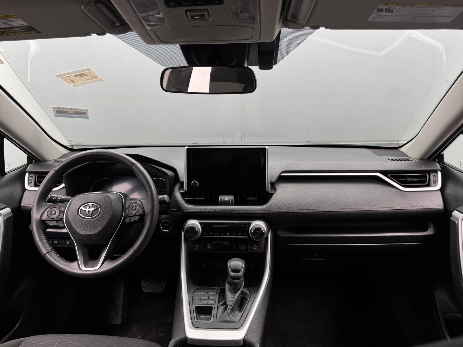 Thumbnail: 2023 Toyota RAV4 - 3