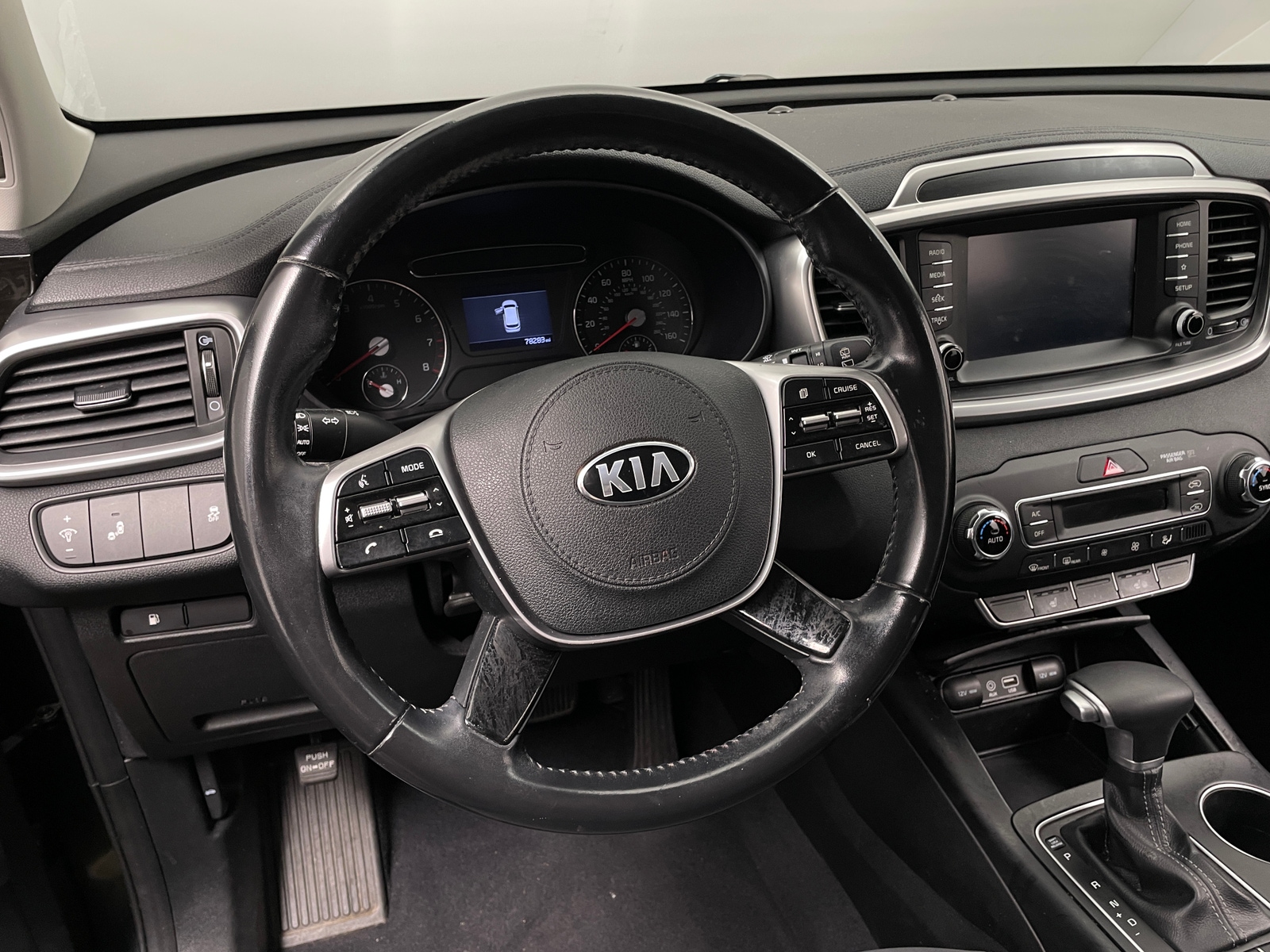 Thumbnail: 2020 Kia Sorento - 5