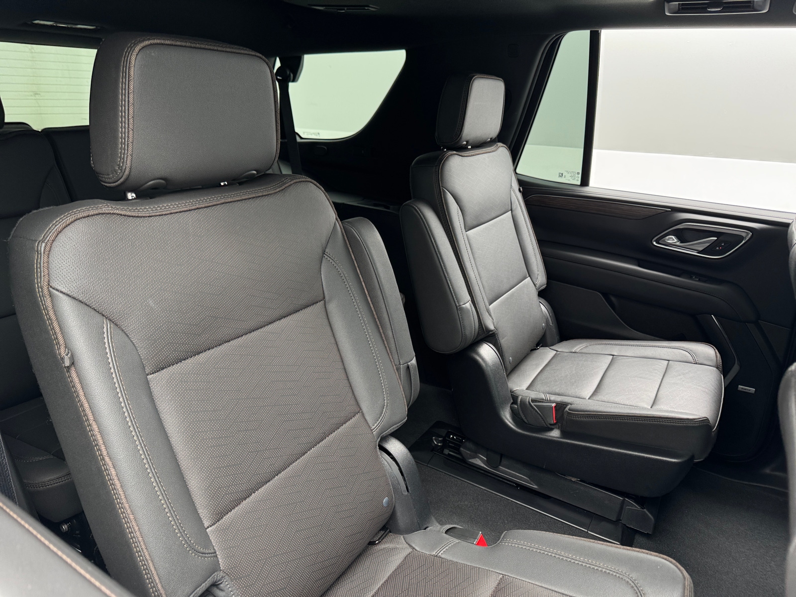 Thumbnail: 2023 Chevrolet Tahoe - 6