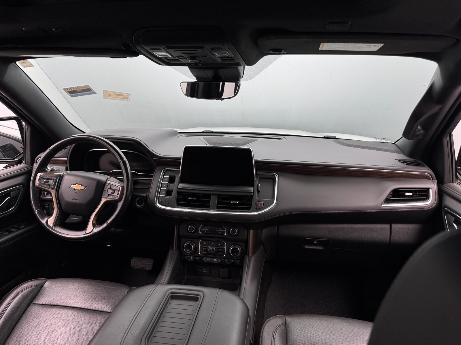 Thumbnail: 2023 Chevrolet Tahoe - 3