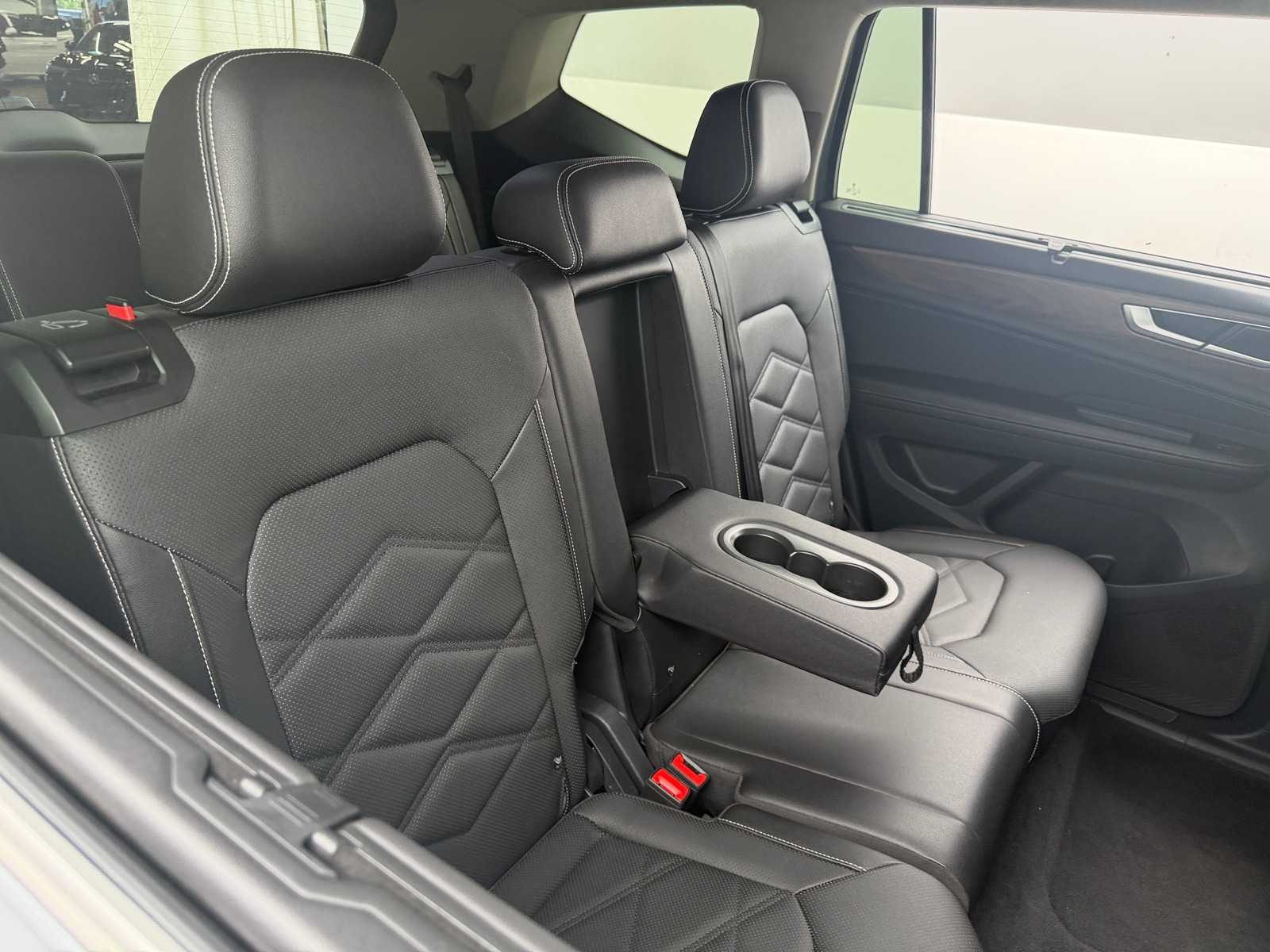 Thumbnail: 2025 Volkswagen Atlas - 5