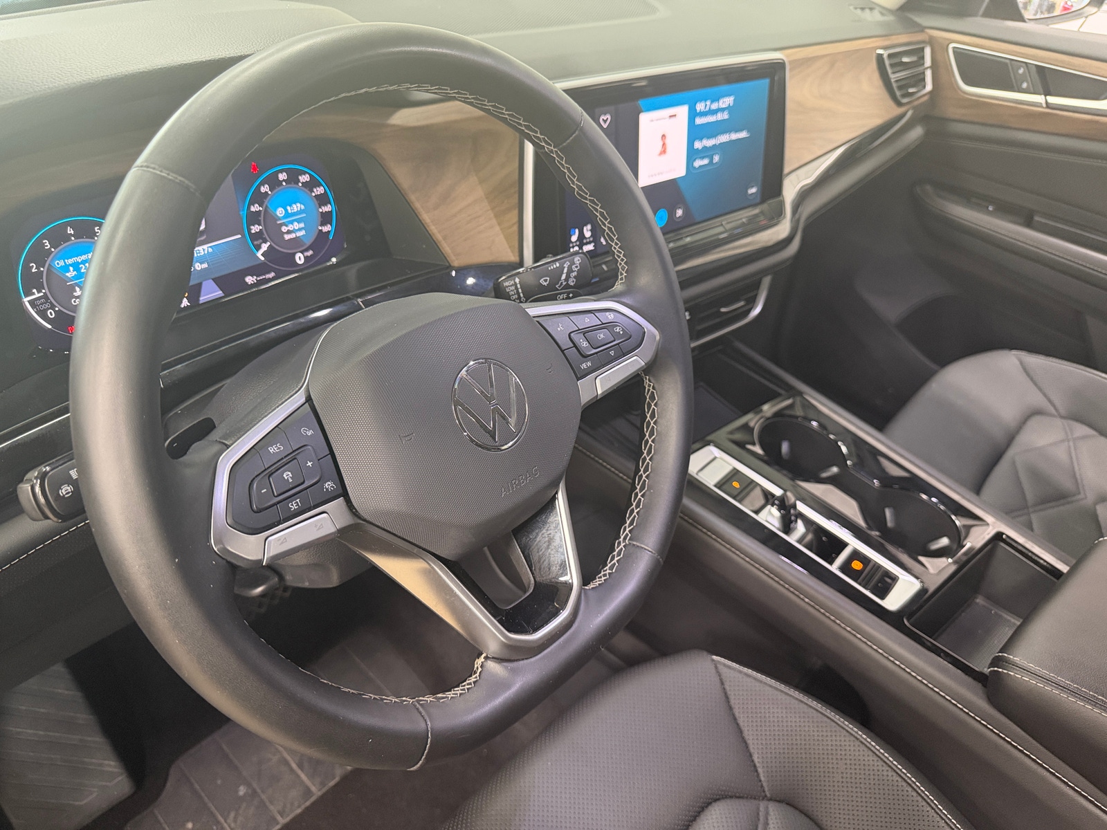 Thumbnail: 2025 Volkswagen Atlas - 4
