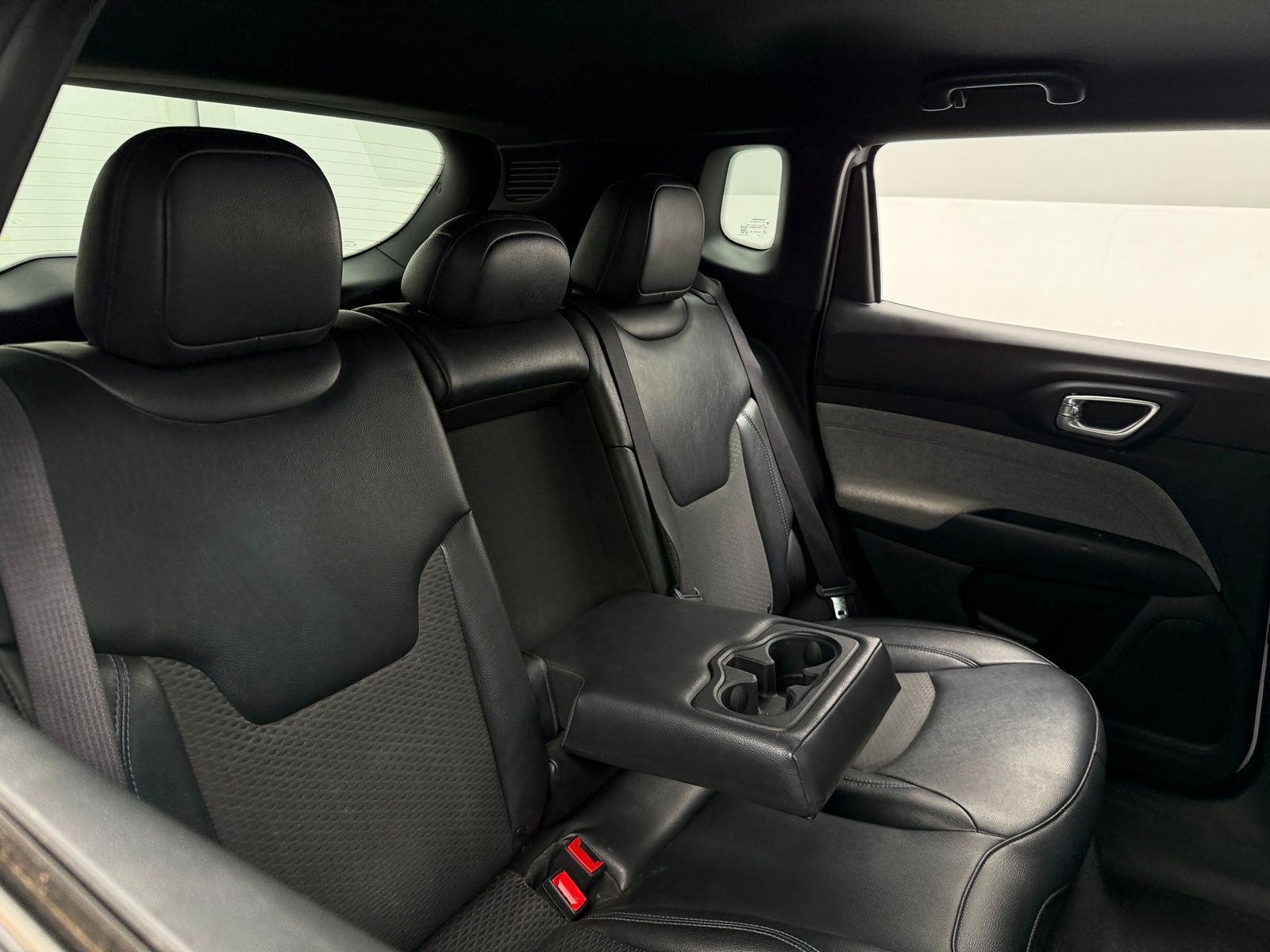 Thumbnail: 2023 Jeep Compass - 6