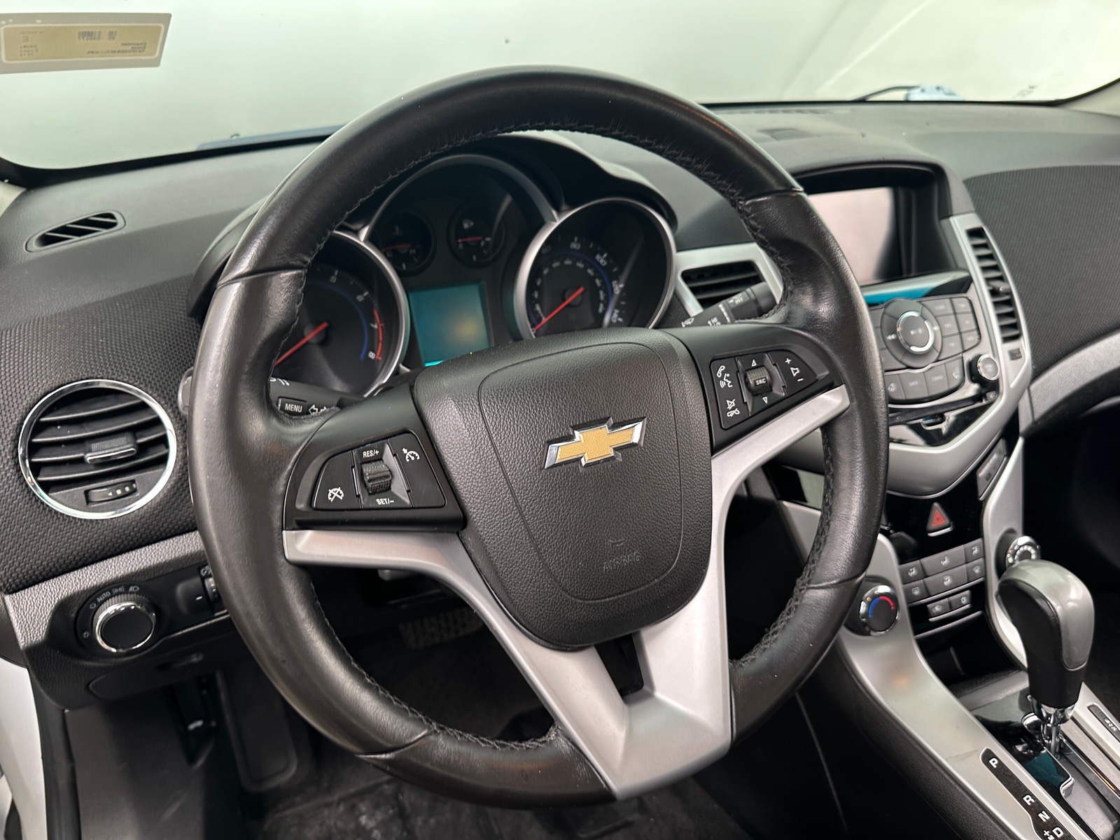 Thumbnail: 2014 Chevrolet Cruze - 5