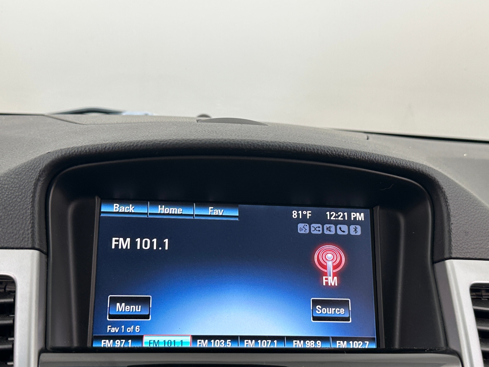 Thumbnail: 2014 Chevrolet Cruze - 4