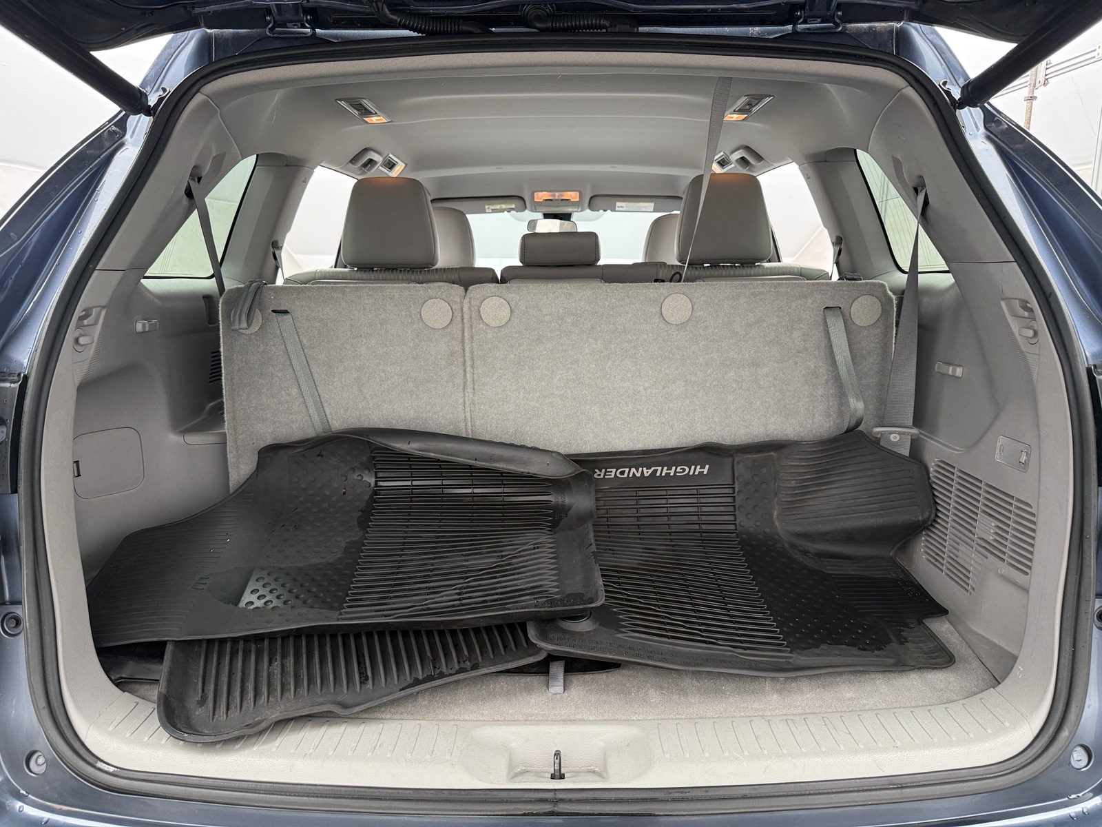 Thumbnail: 2017 Toyota Highlander - 7