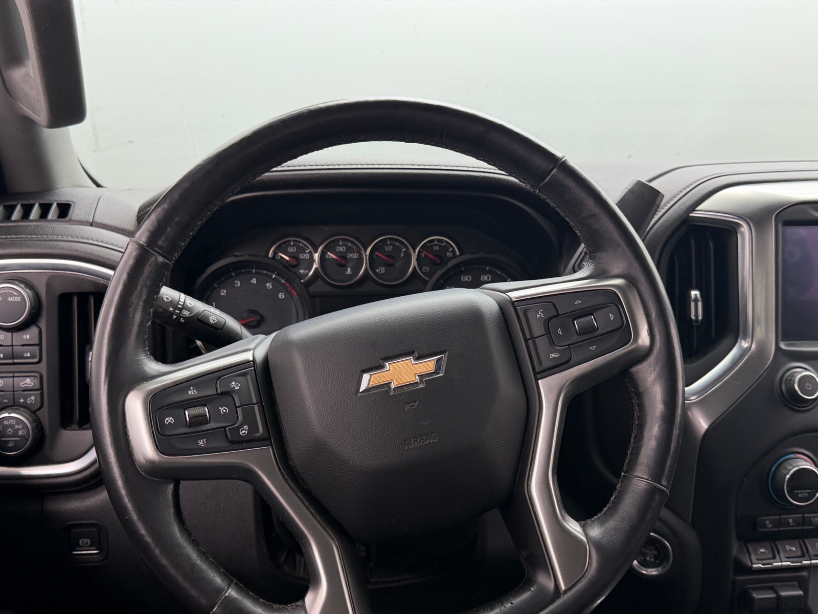 Thumbnail: 2020 Chevrolet Silverado 1500 - 4