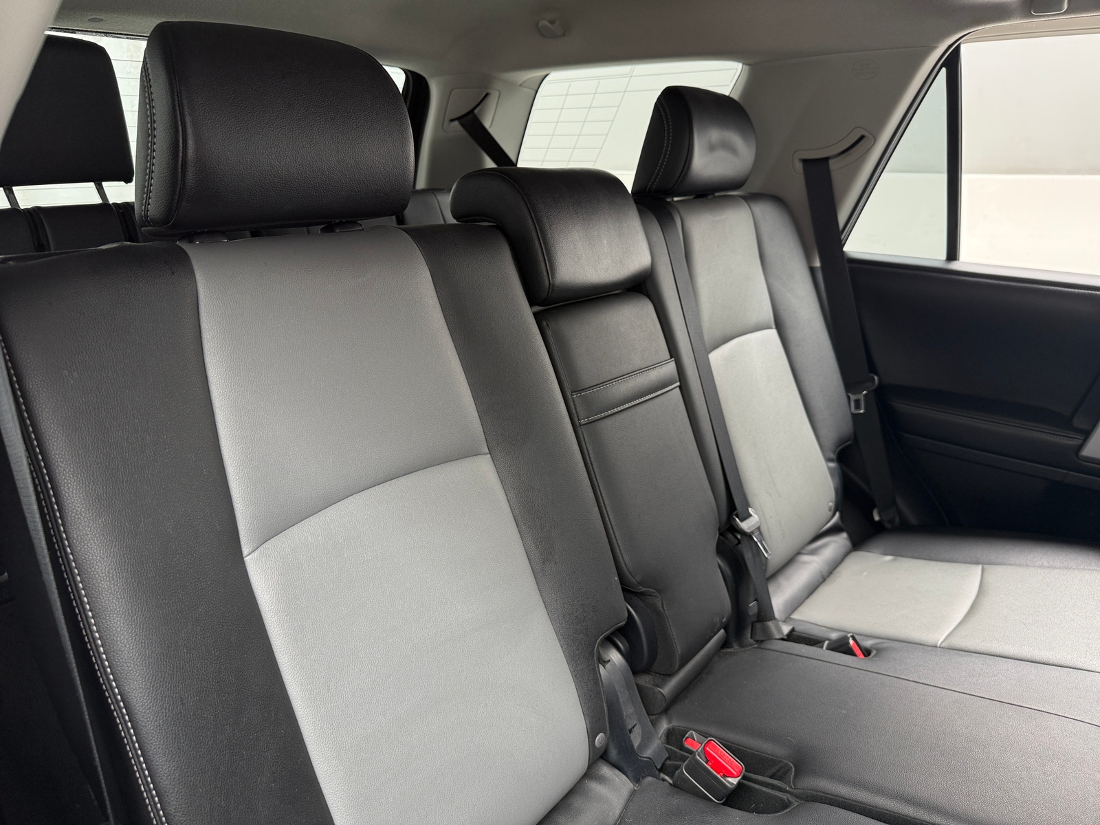 Thumbnail: 2016 Toyota 4Runner - 6
