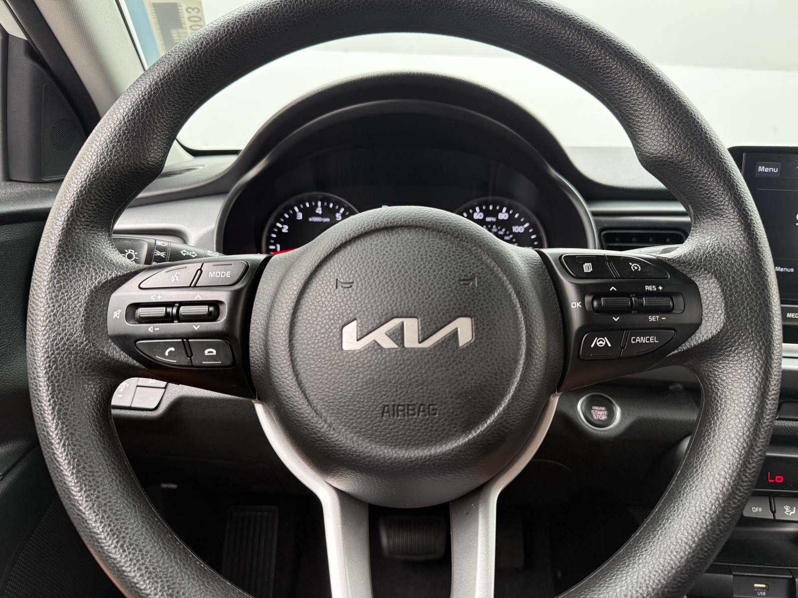 Thumbnail: 2023 Kia Rio - 5