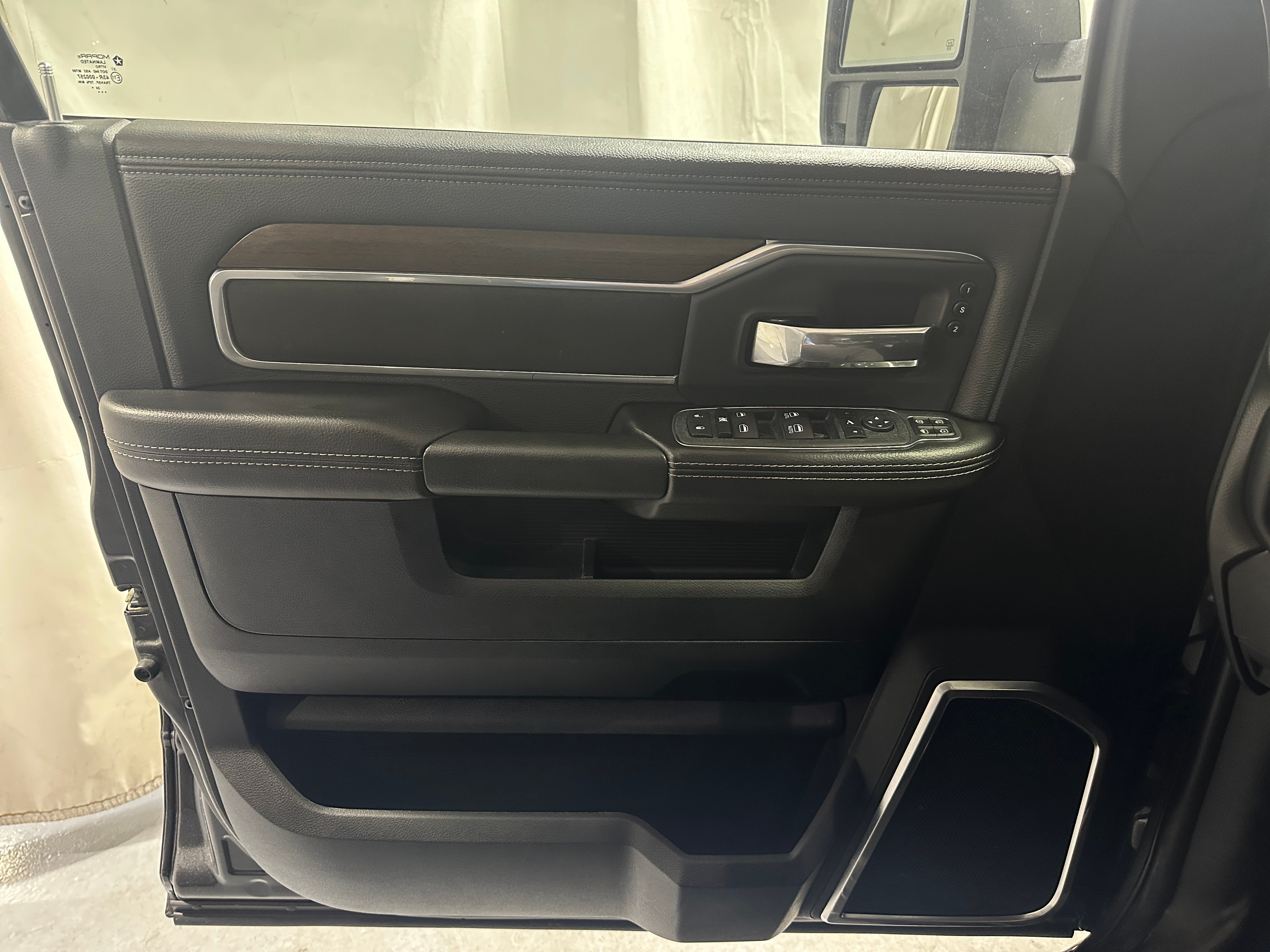 2024 RAM Ram 2500 Pickup Laramie - Photo 2