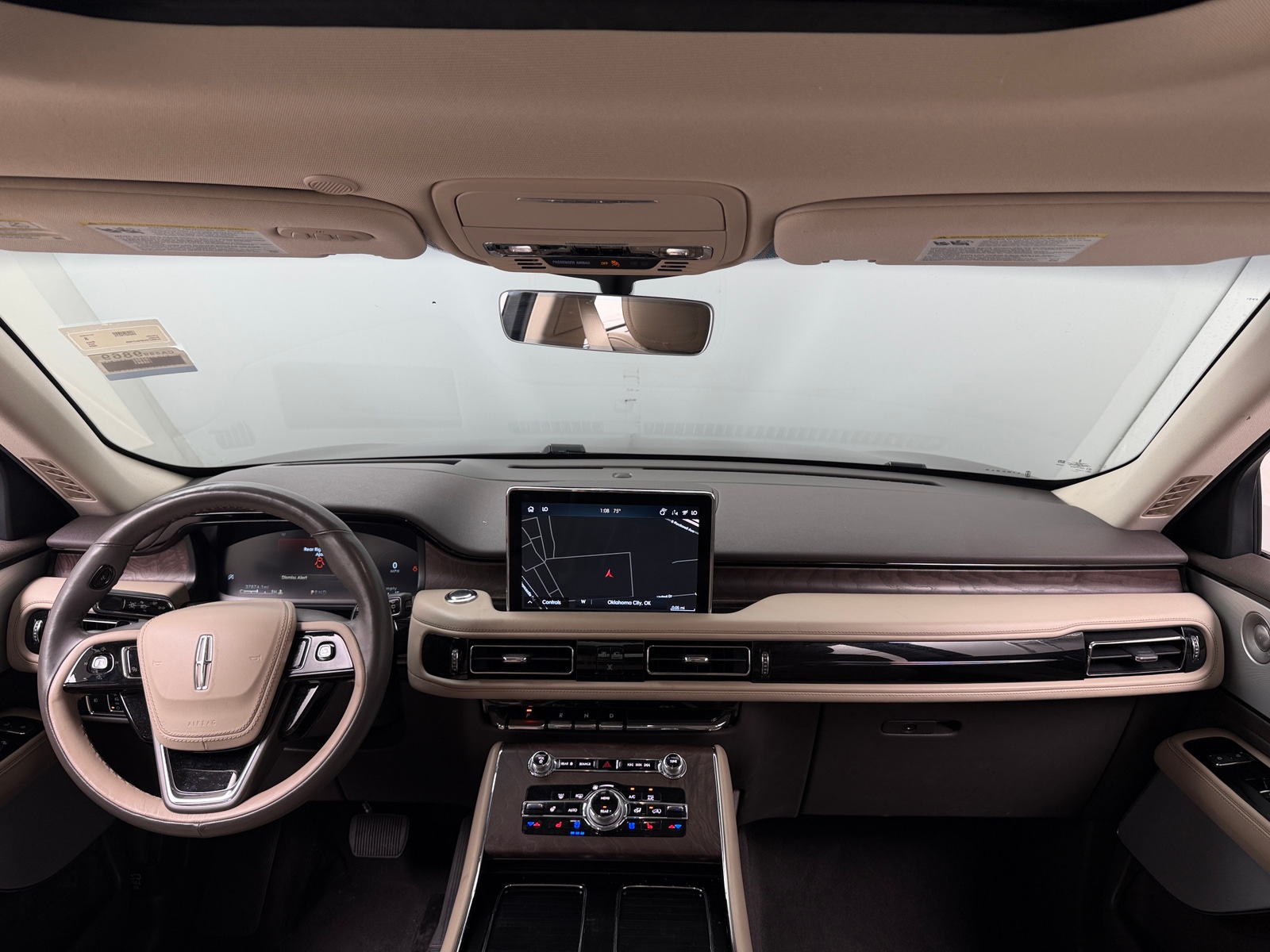 Thumbnail: 2023 Lincoln Aviator - 2