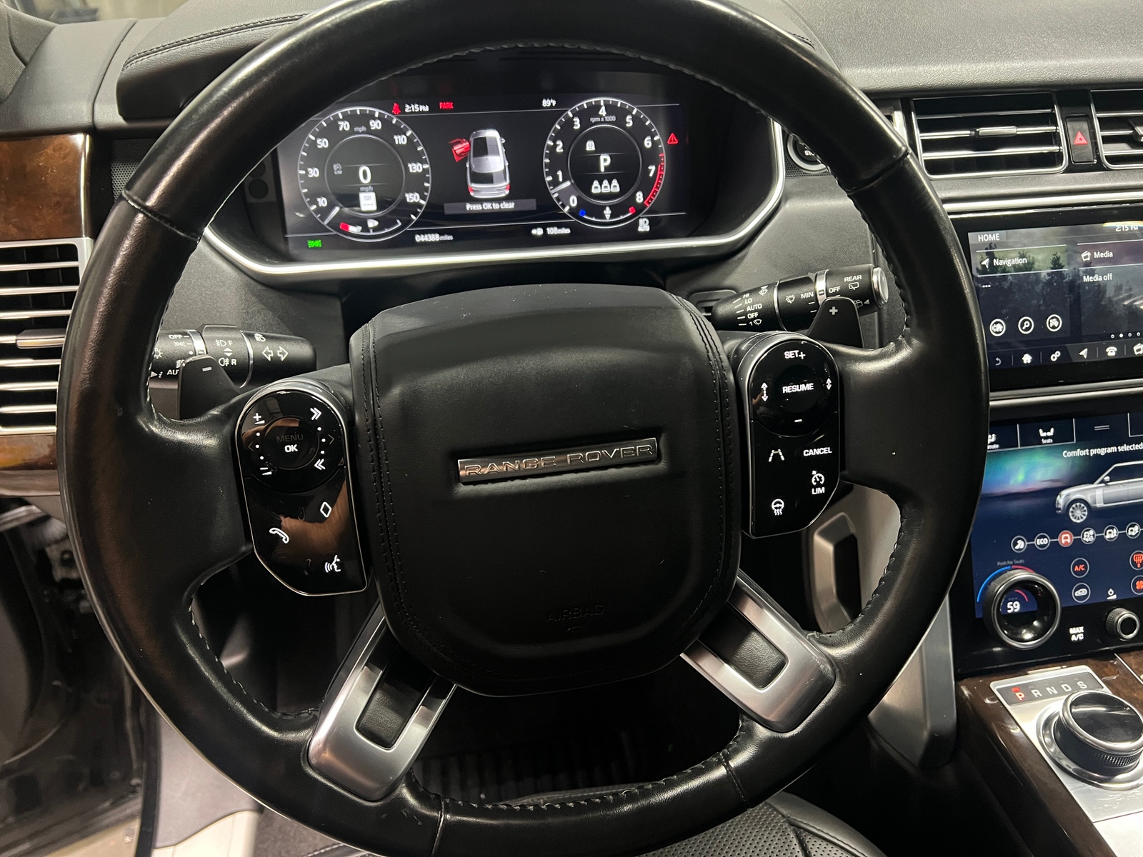 Thumbnail: 2021 Land Rover Range Rover - 4