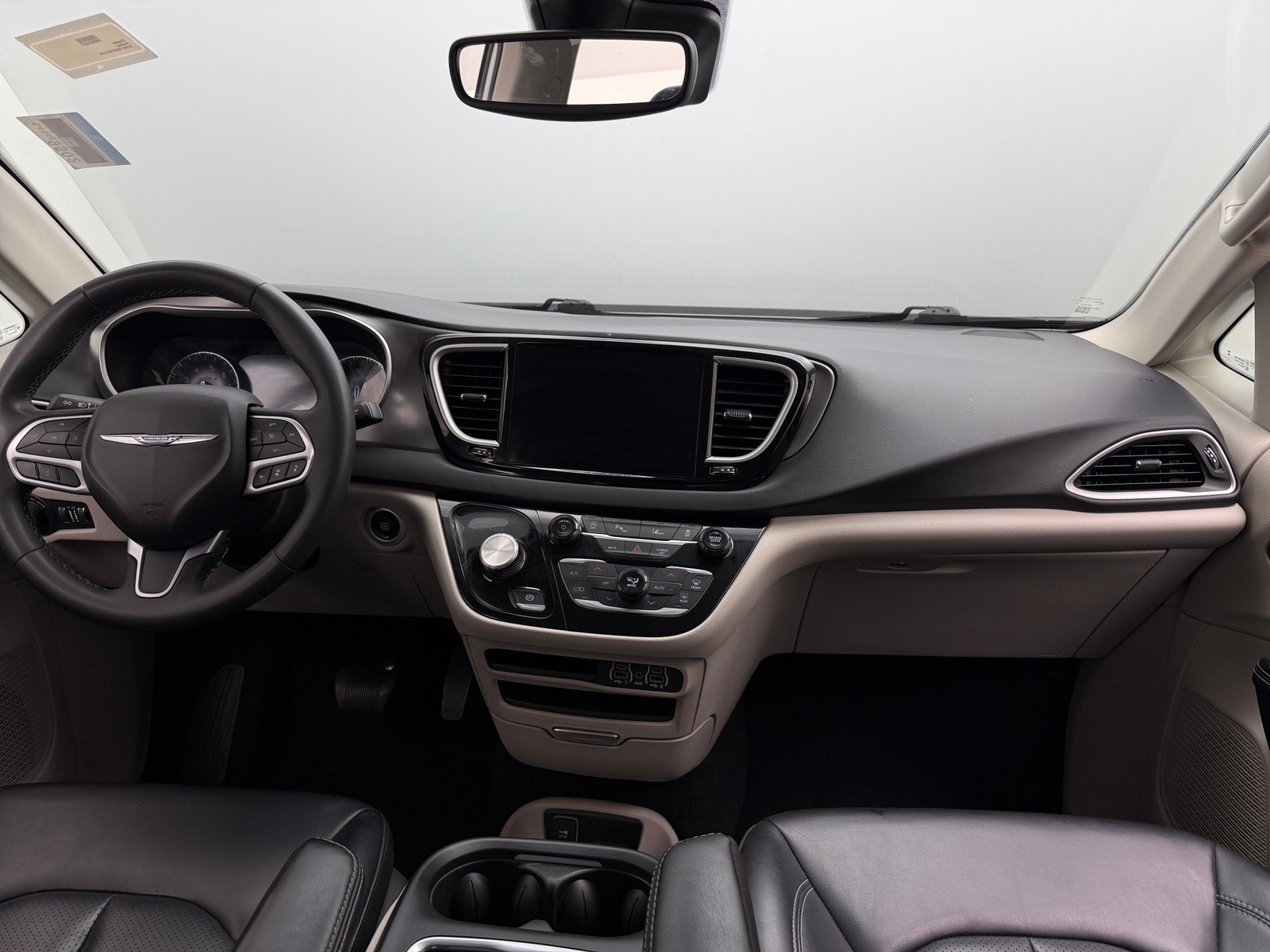 Thumbnail: 2023 Chrysler Pacifica - 2