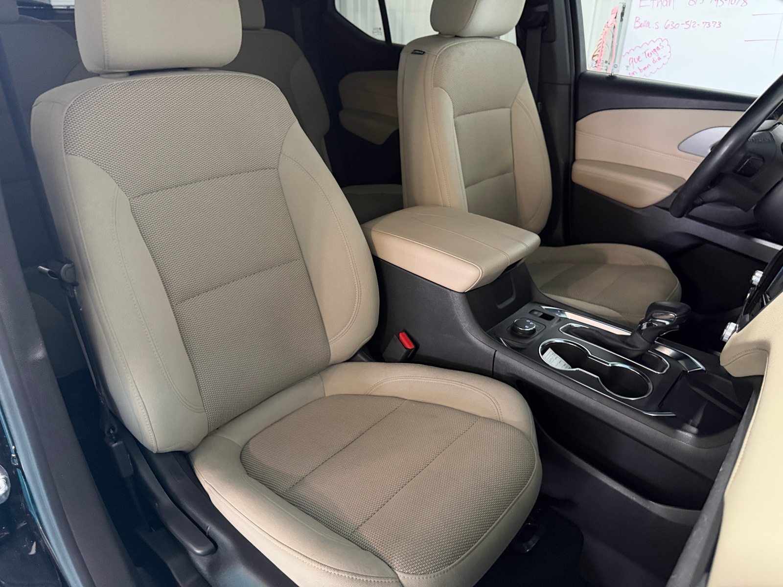 Thumbnail: 2022 Chevrolet Traverse - 2