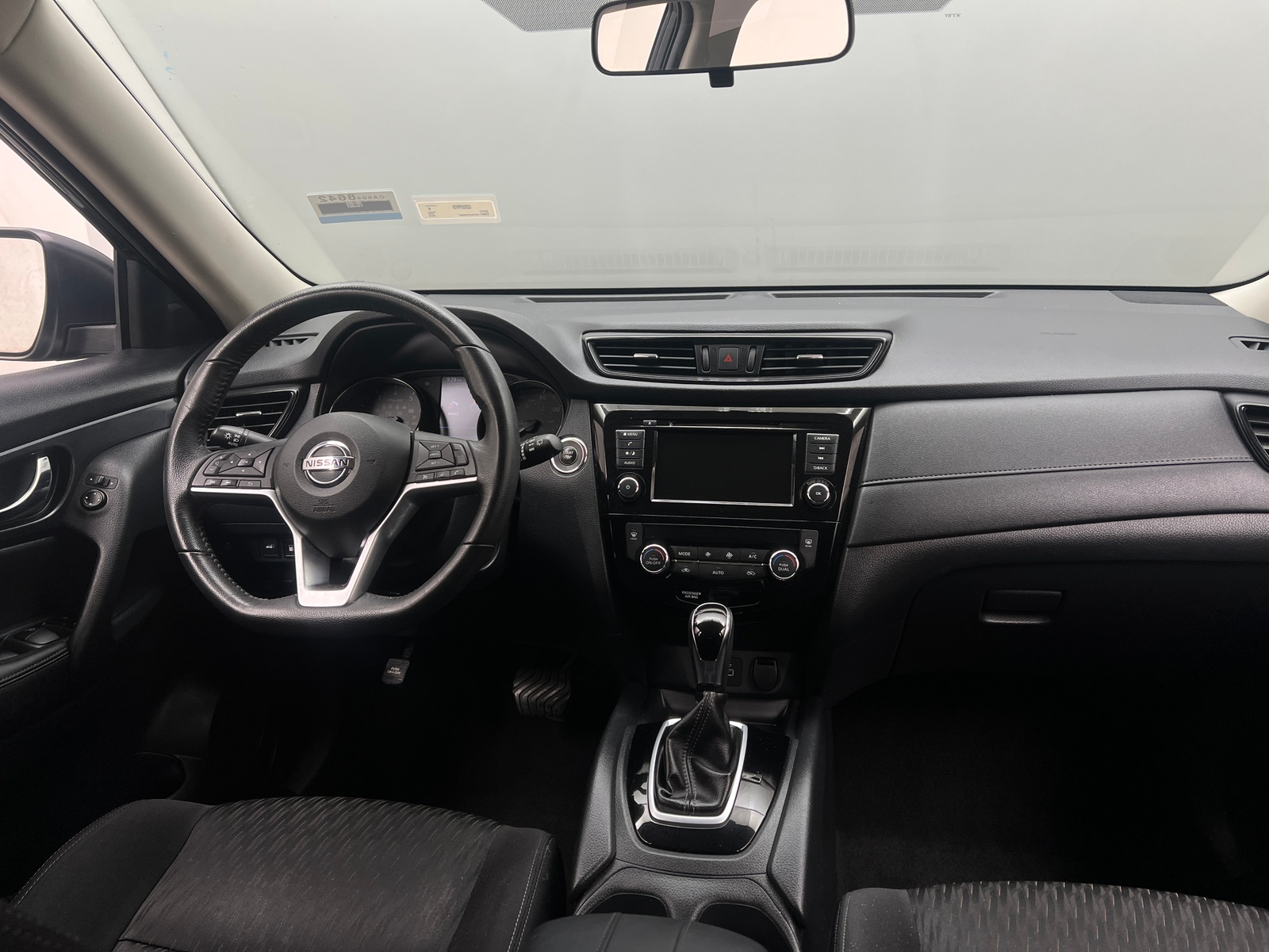 Thumbnail: 2018 Nissan Rogue - 3