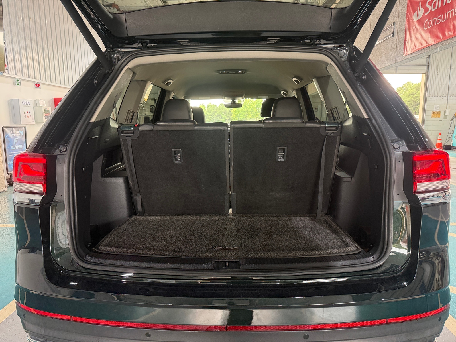Thumbnail: 2021 Volkswagen Atlas - 6
