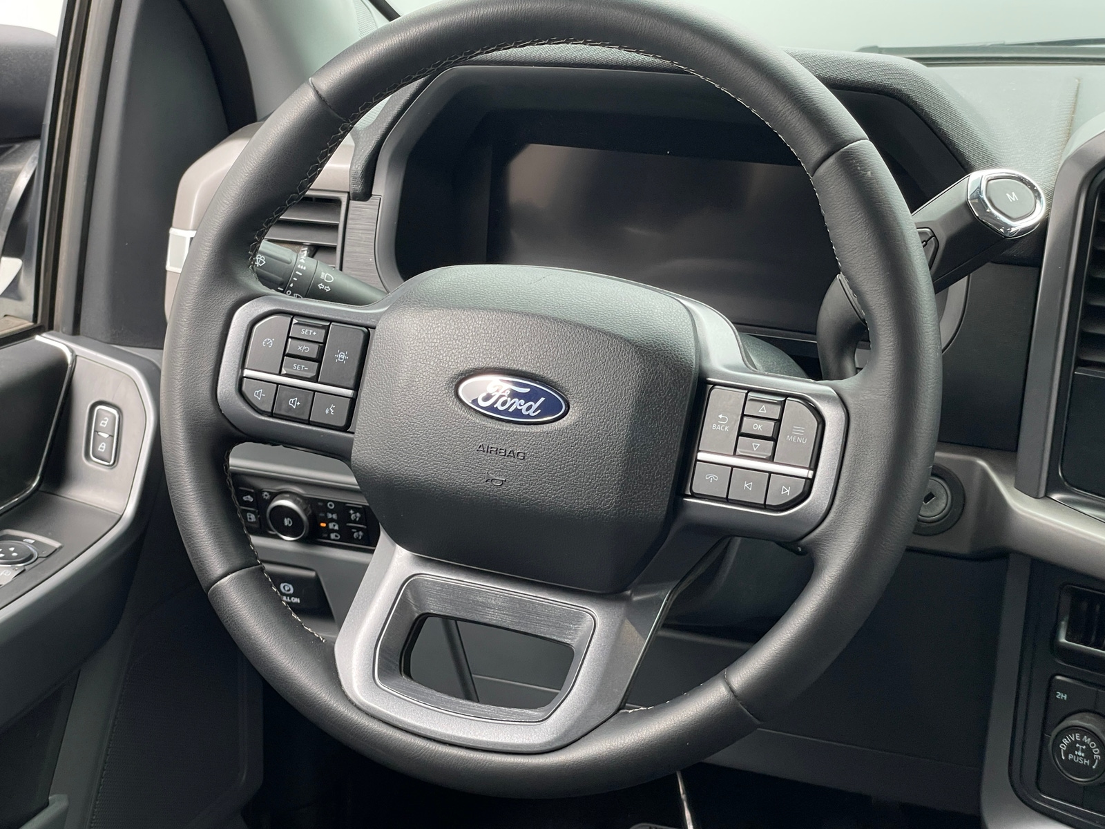 Thumbnail: 2025 Ford Econoline - 5