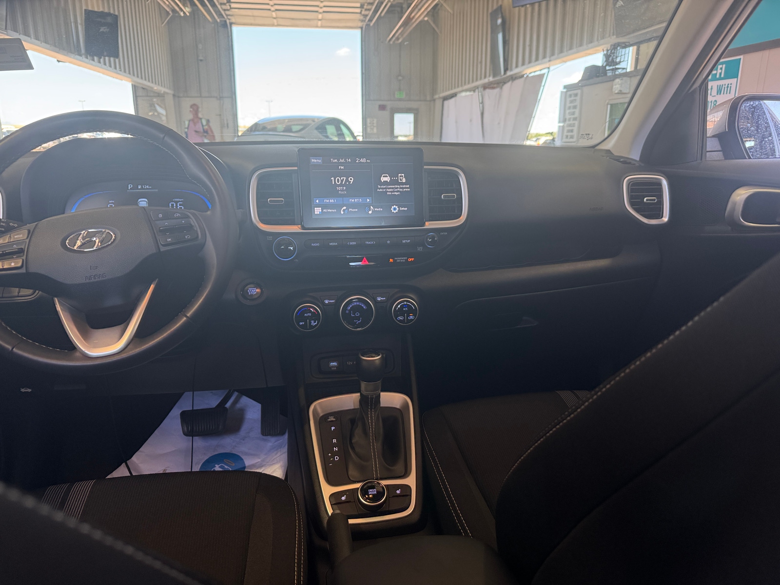 Thumbnail: 2026 Hyundai Venue - 3