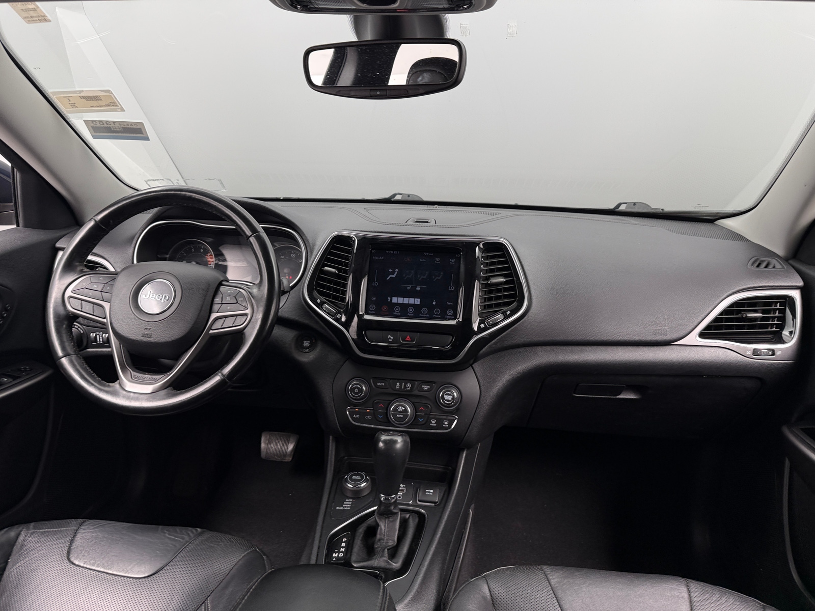 Thumbnail: 2019 Jeep Cherokee - 2