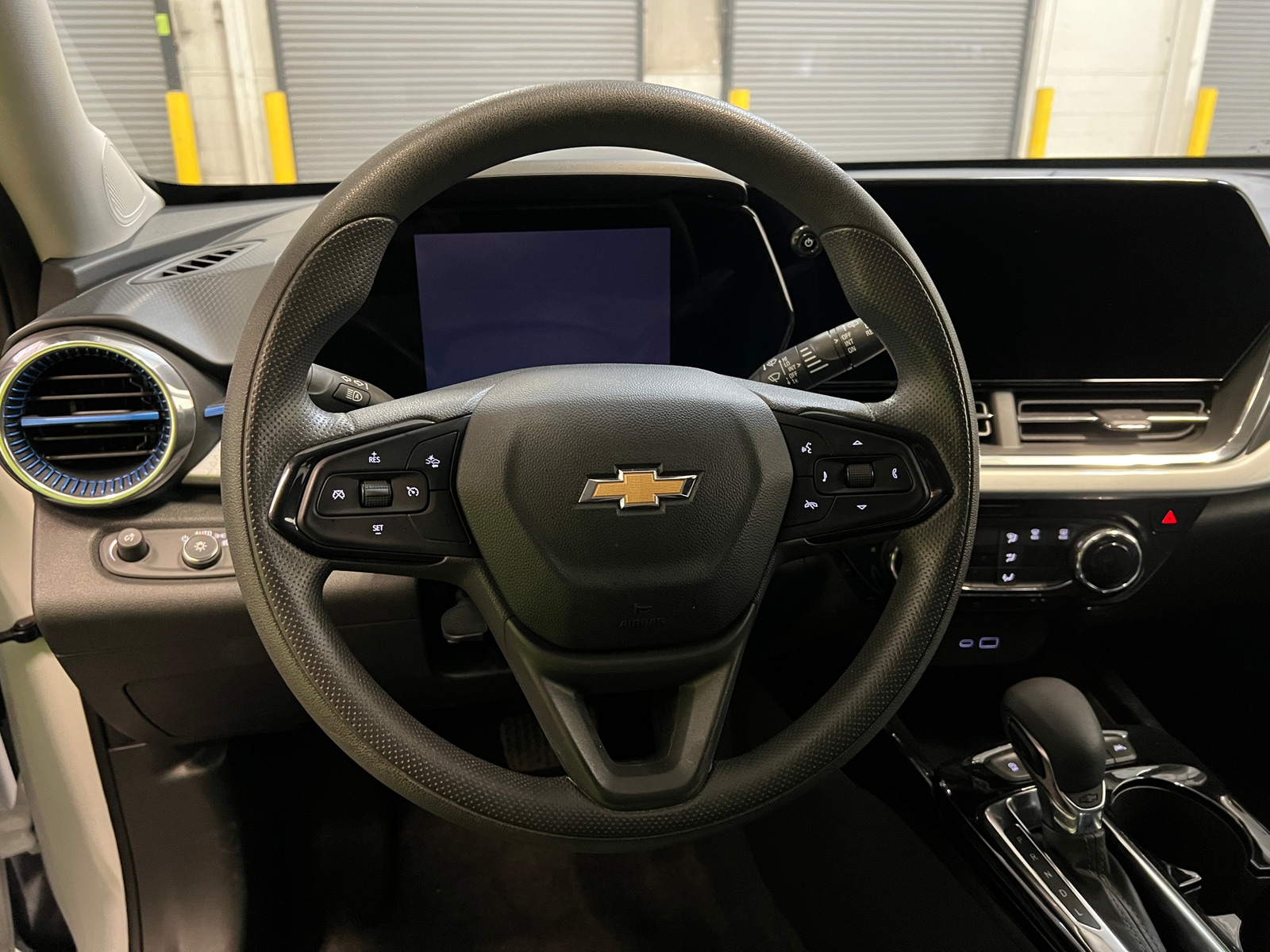 Thumbnail: 2025 Chevrolet Trax - 5