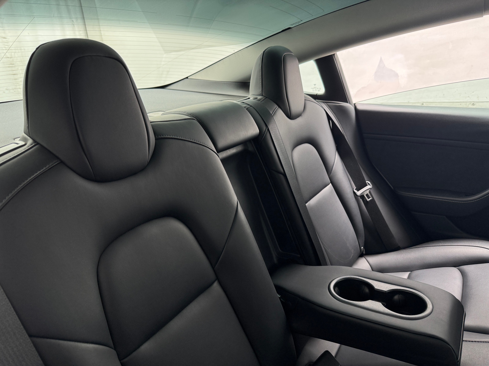 Thumbnail: 2022 Tesla Model 3 - 5