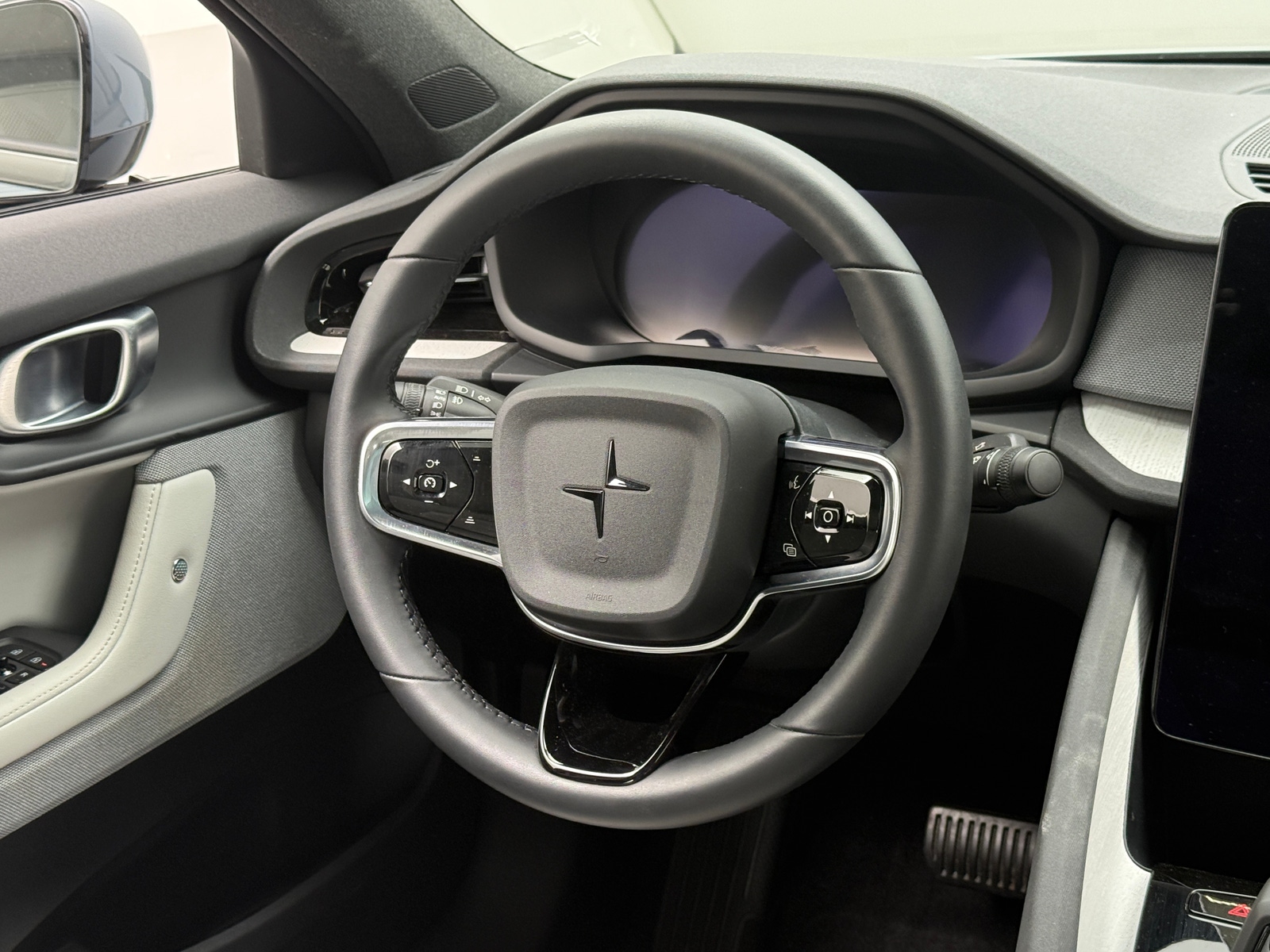 Thumbnail: 2024 Polestar 2 - 5