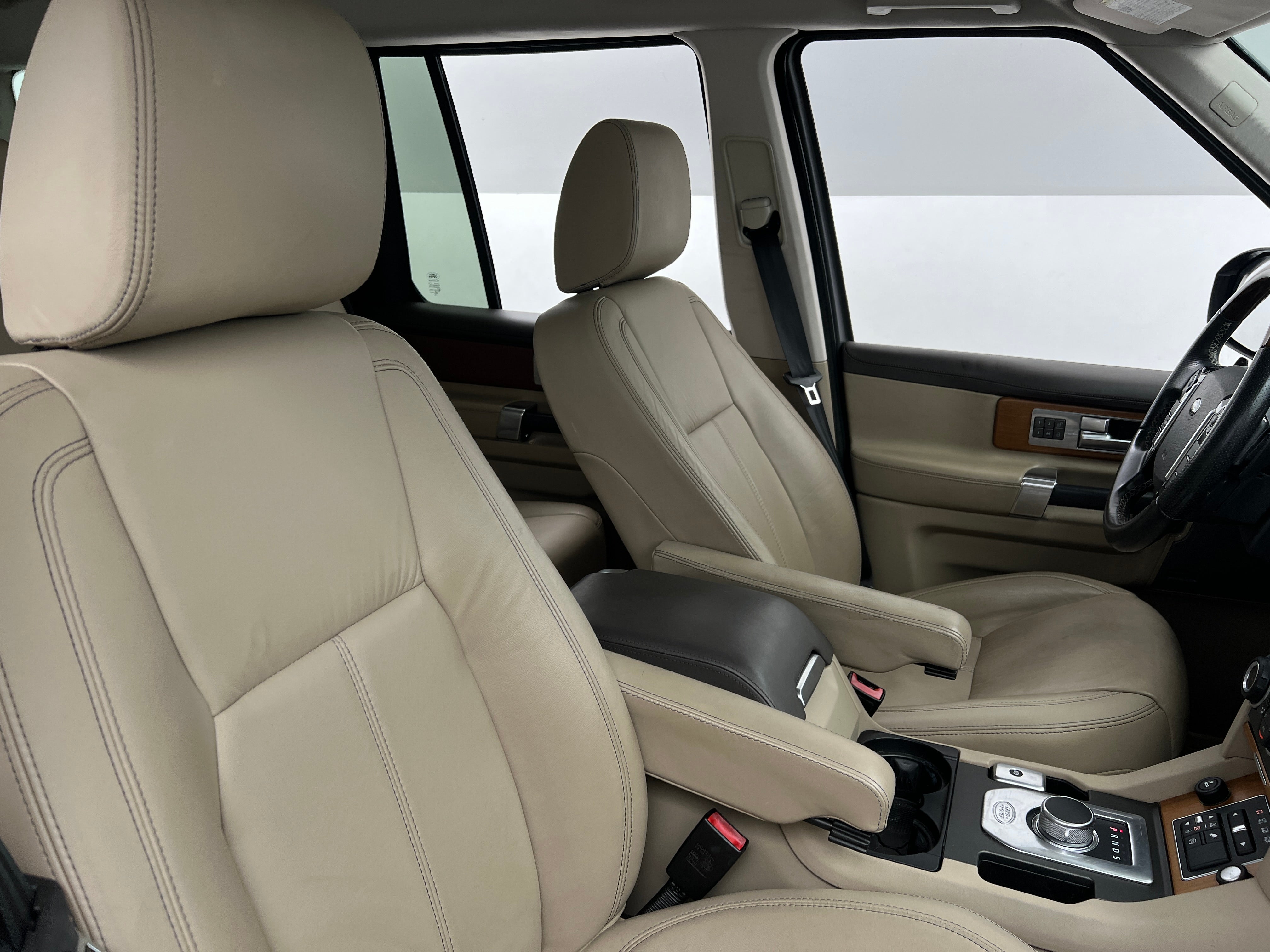 2016 Land Rover LR4 HSE LUX - Photo 2