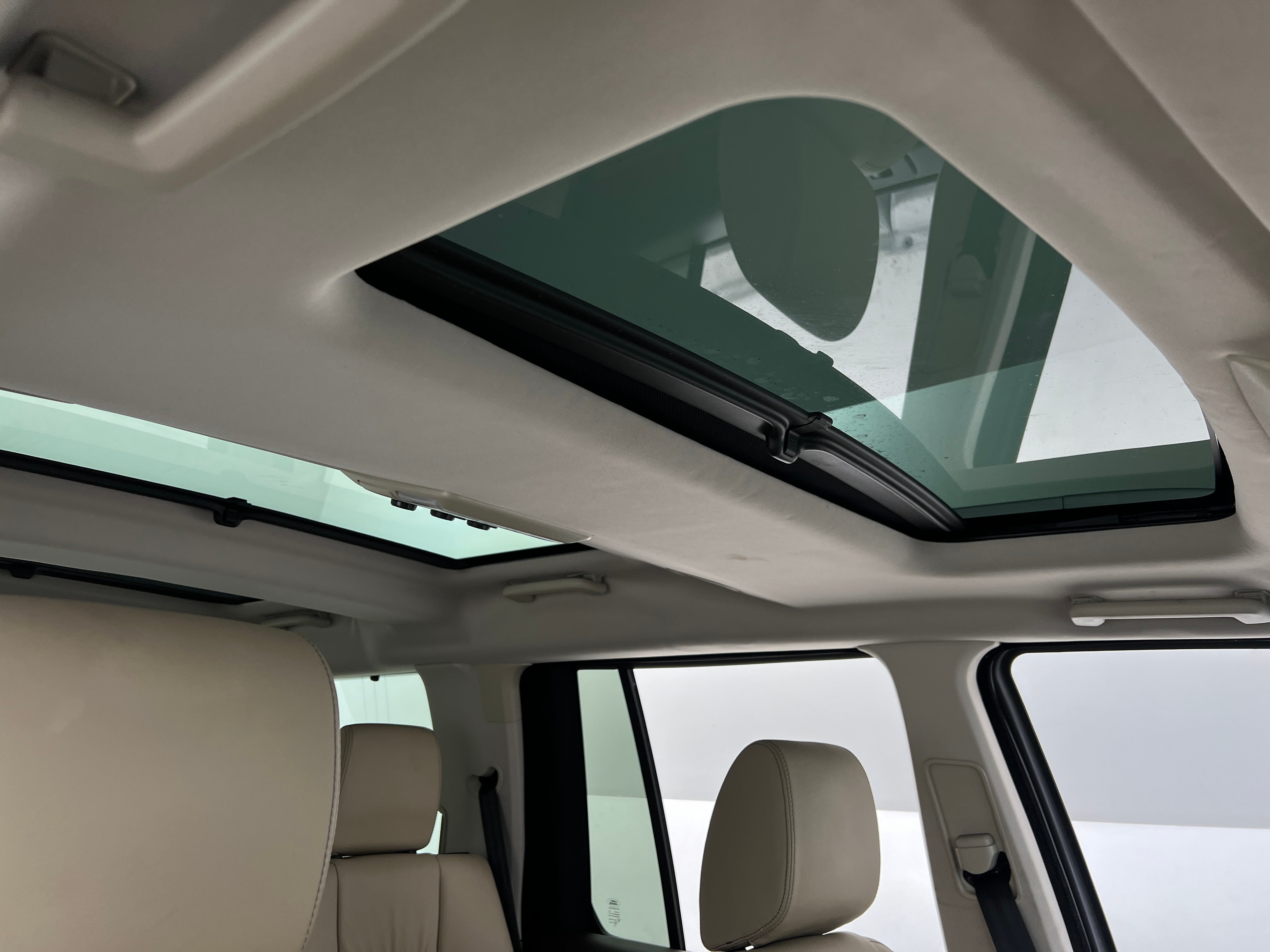 2016 Land Rover LR4