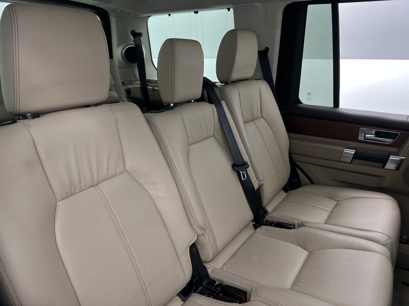 Thumbnail: 2016 Land Rover LR4 - 5