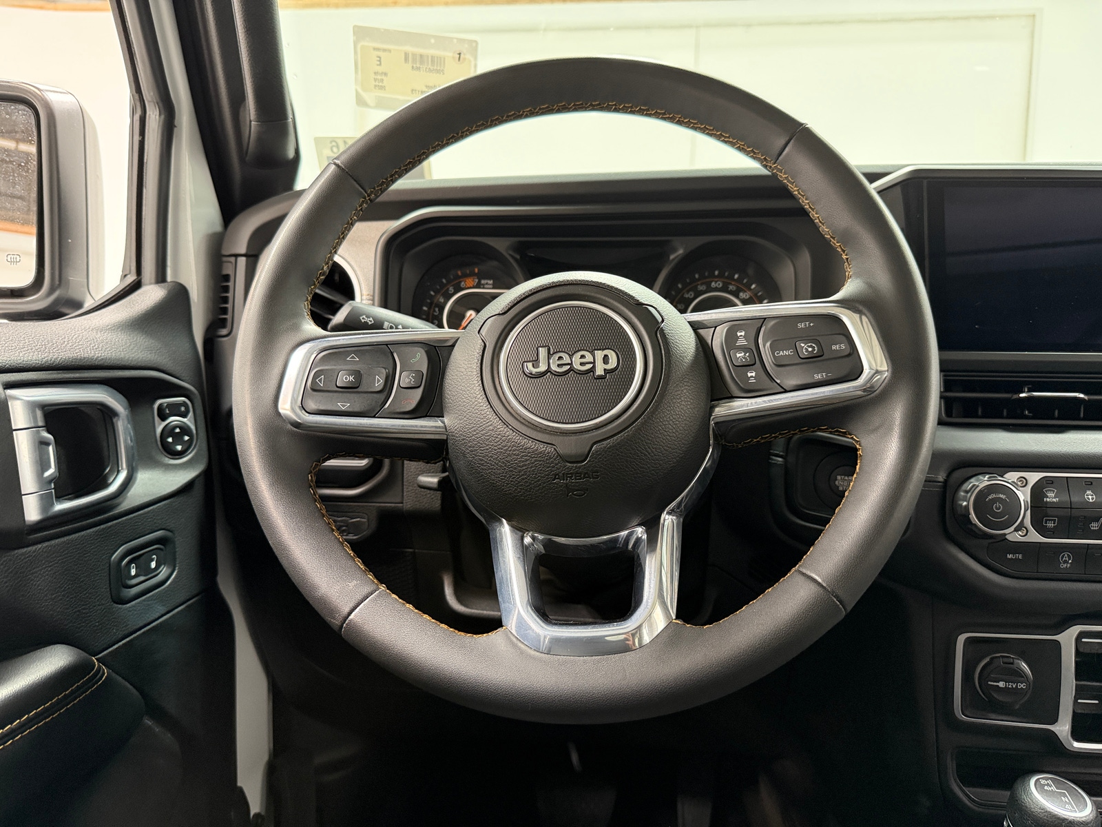 Thumbnail: 2025 Jeep Wrangler - 5